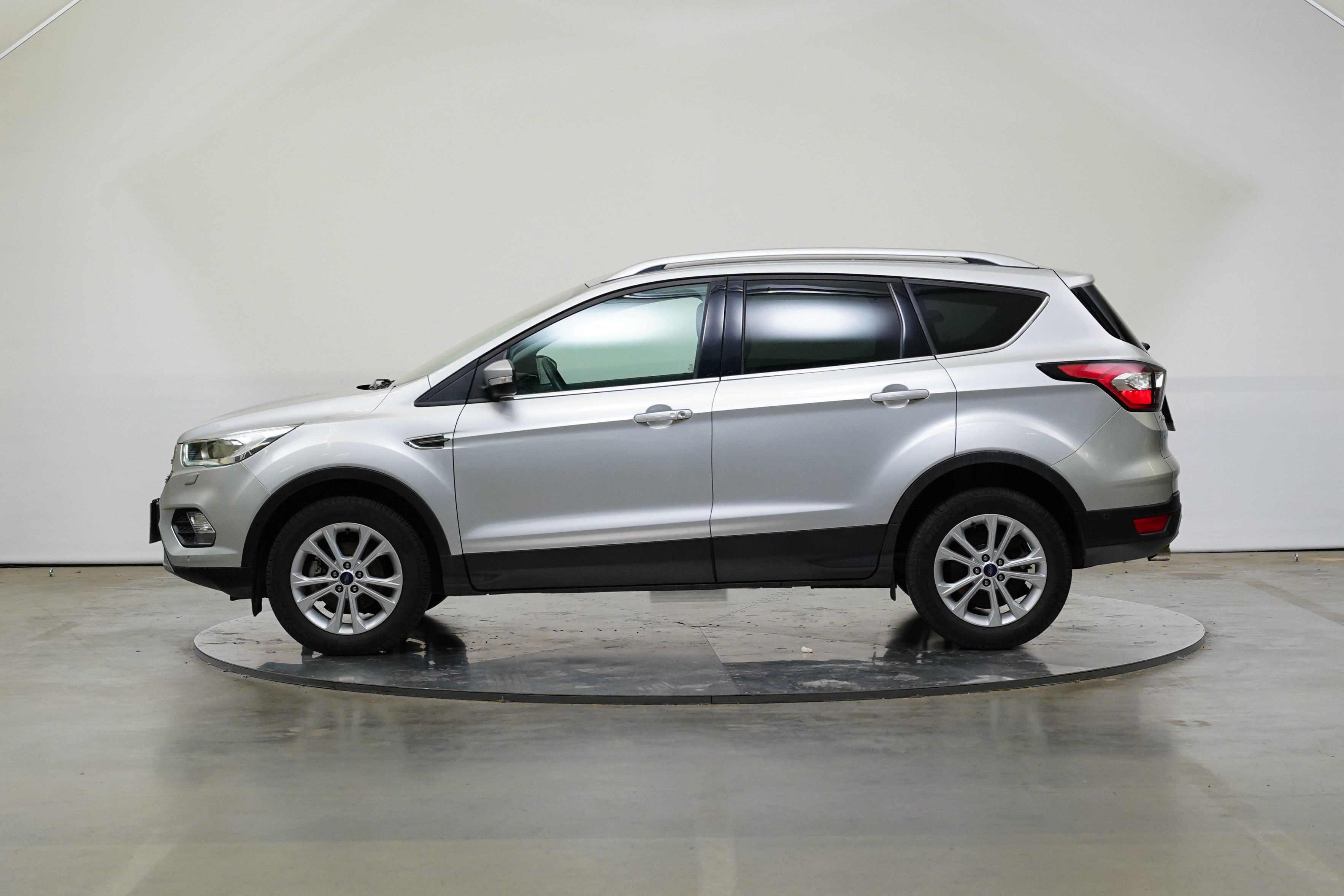 Ford Kuga, 1.5 EcoBoost 110 kW Titanium - fotka 3