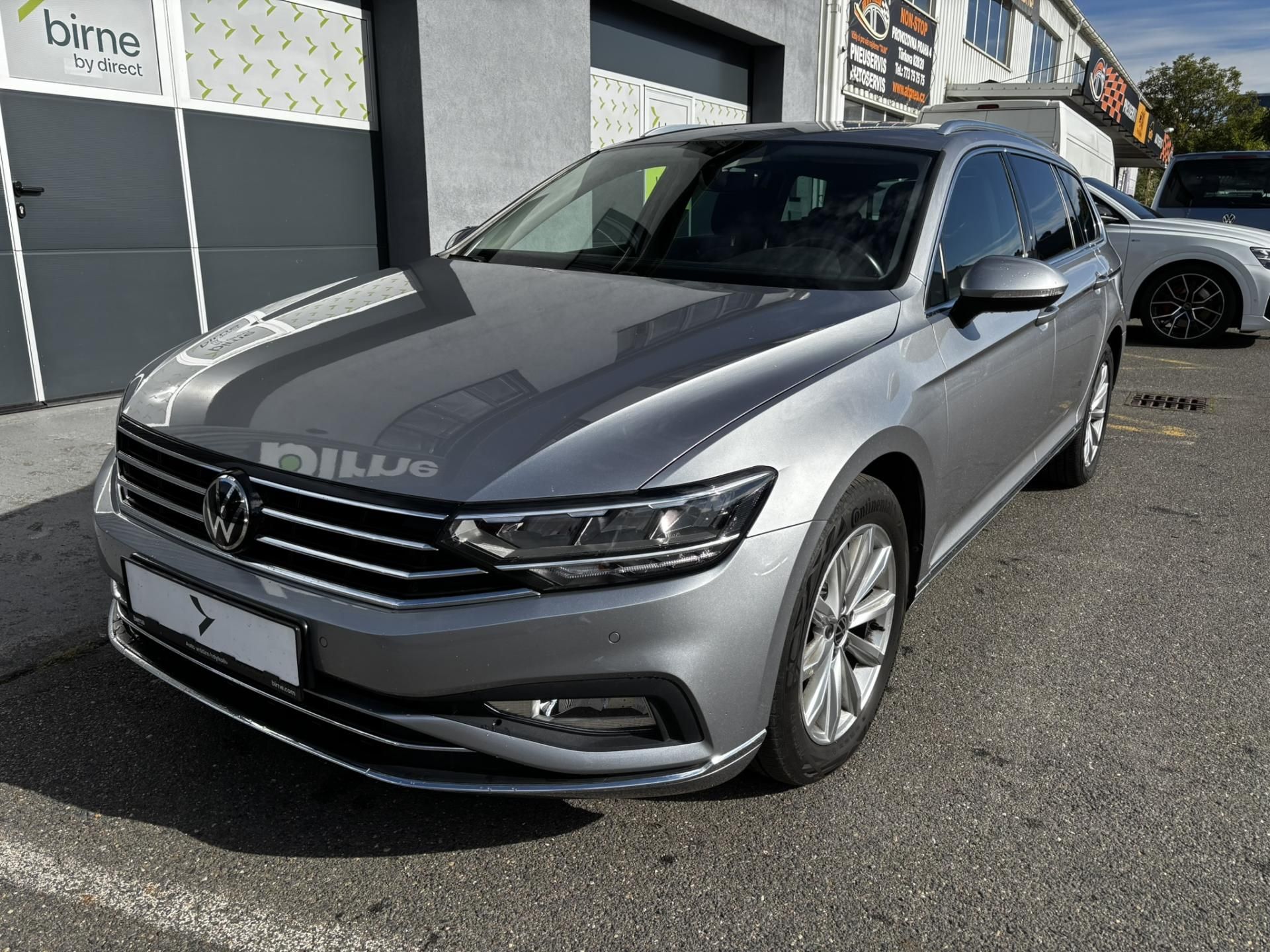 Volkswagen Passat, Variant Elegance 2.0 TDI - fotka 6