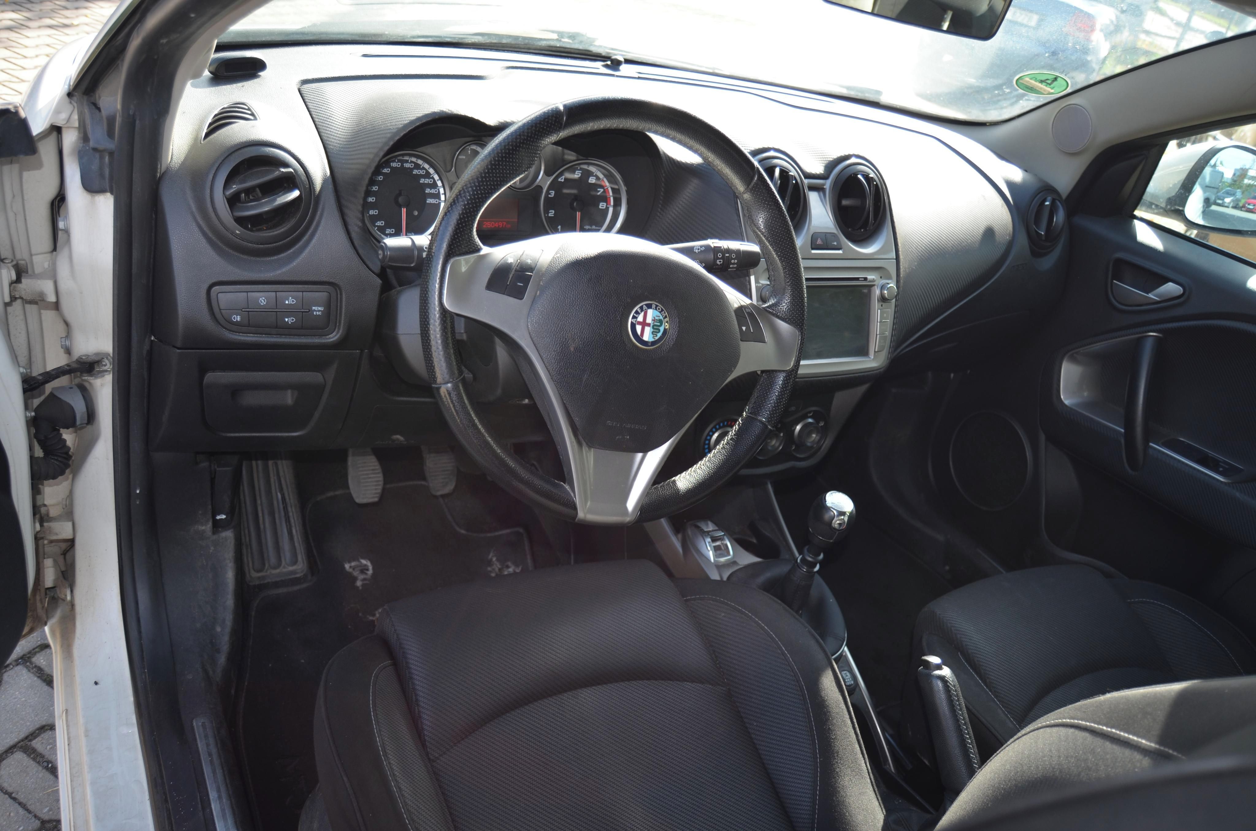 Alfa Romeo MiTo, 1.4MultiAir 77kW - fotka 5