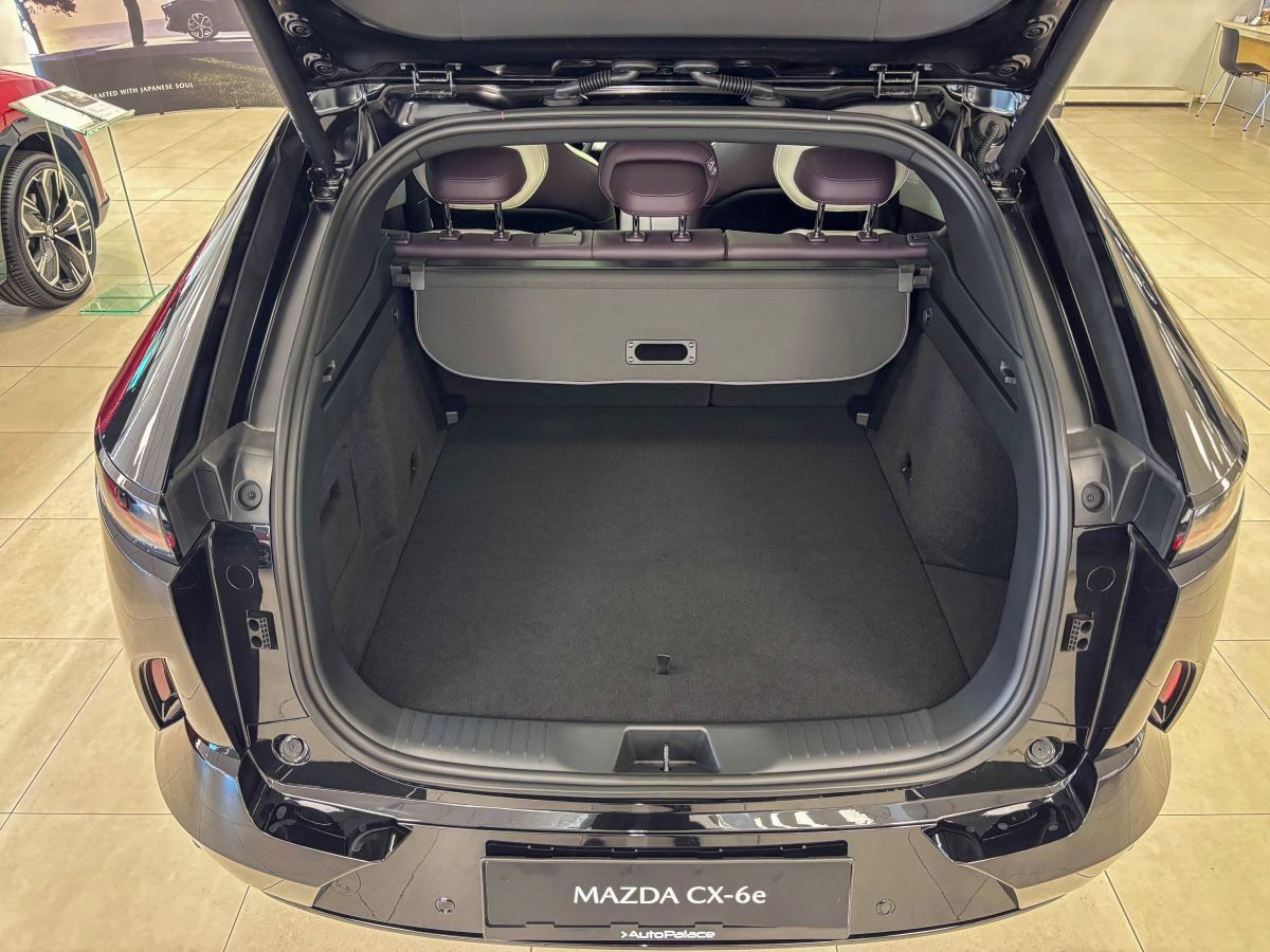 Mazda CX-6e, 2026 Takumi Plus EV 258ps RWD - fotka 5