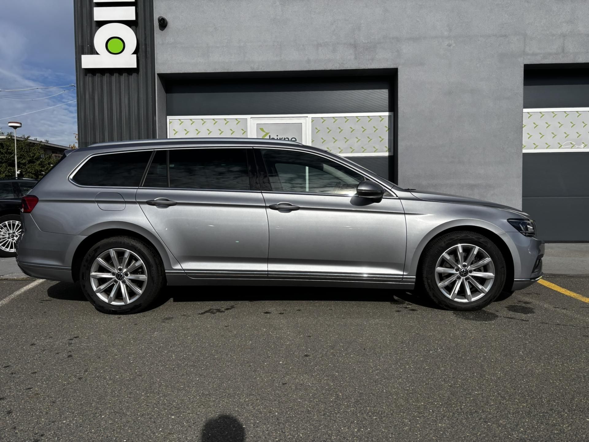 Volkswagen Passat, Variant Elegance 2.0 TDI - fotka 2
