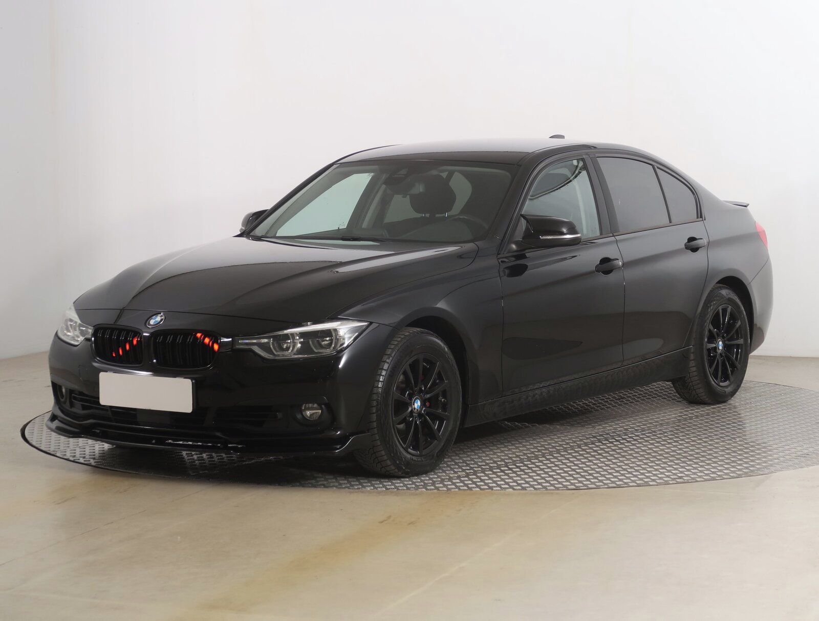 BMW Řada 3, 320 i, Automat - fotka 2