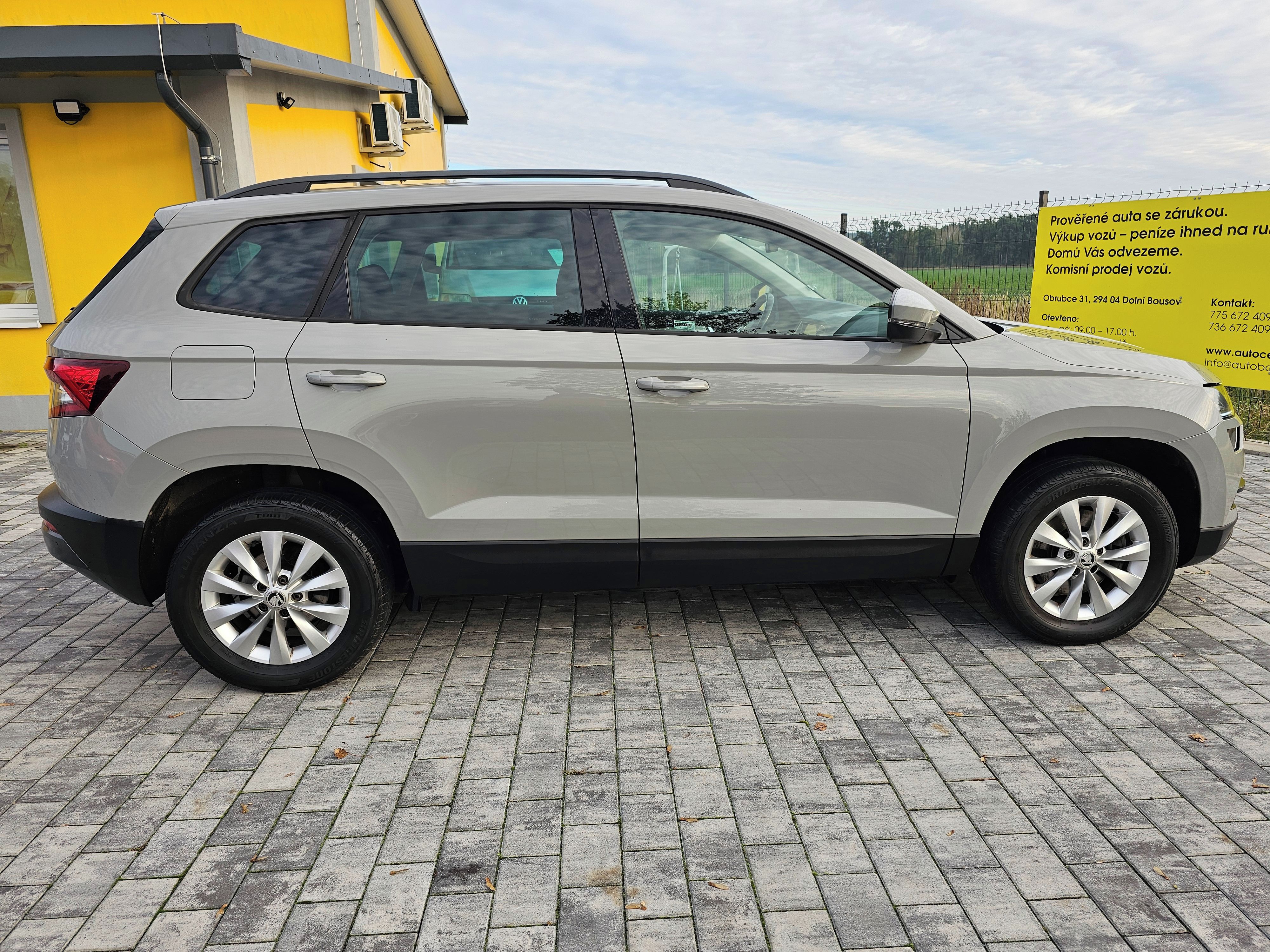 Škoda Karoq, 1.0 TSI, kamera, led světla - fotka 4