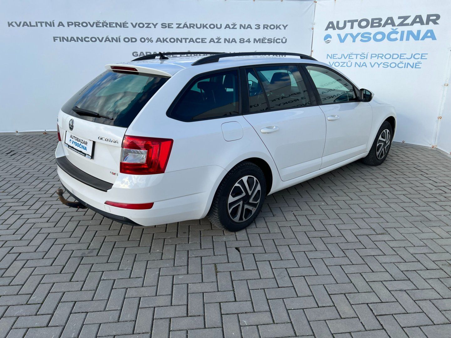 Škoda Octavia, 1.6TDi 77kW 4x4! 2xkola! tažné - fotka 4