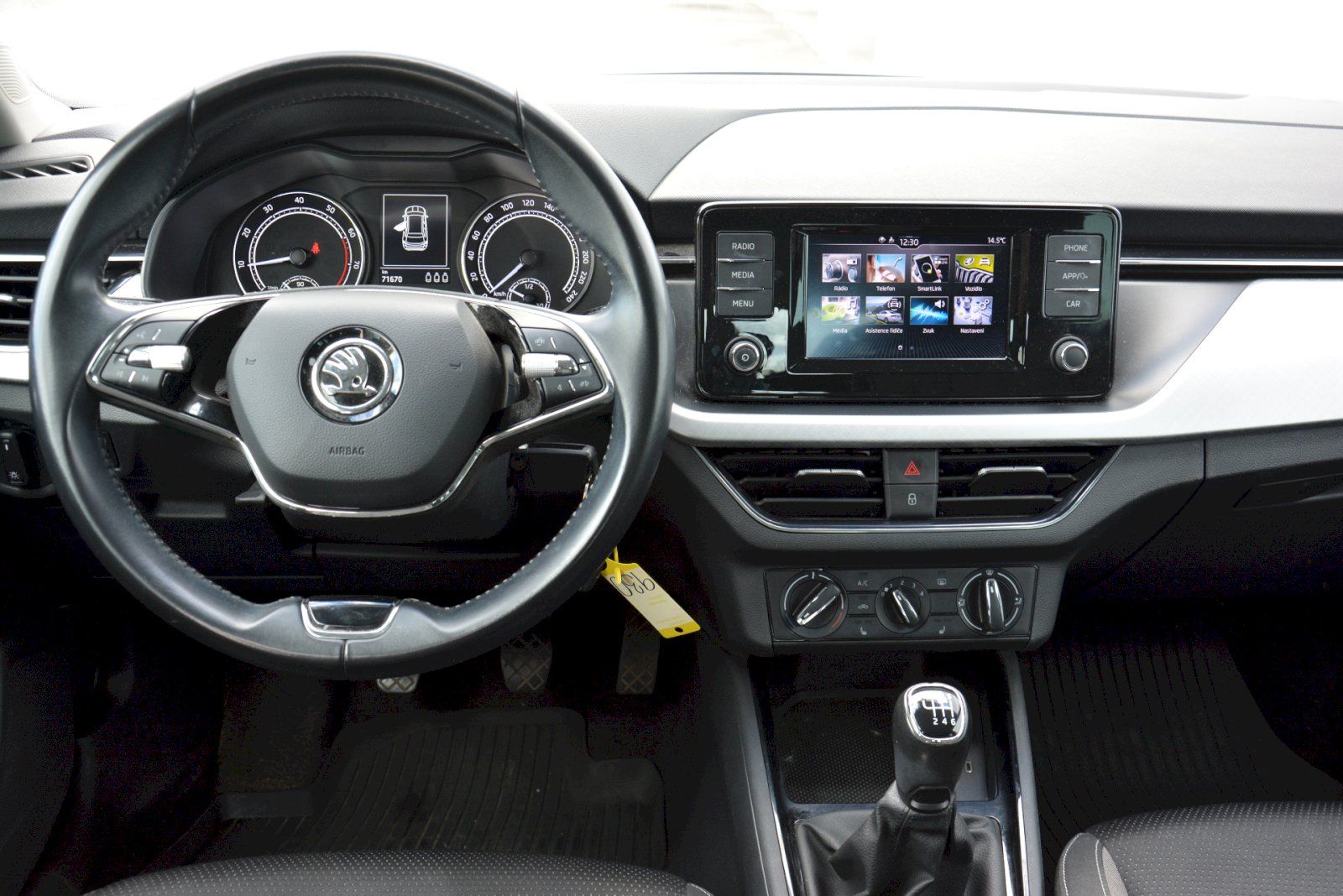 Škoda Kamiq, 1.0 TSI 81 kW Ambition PLUS - fotka 5