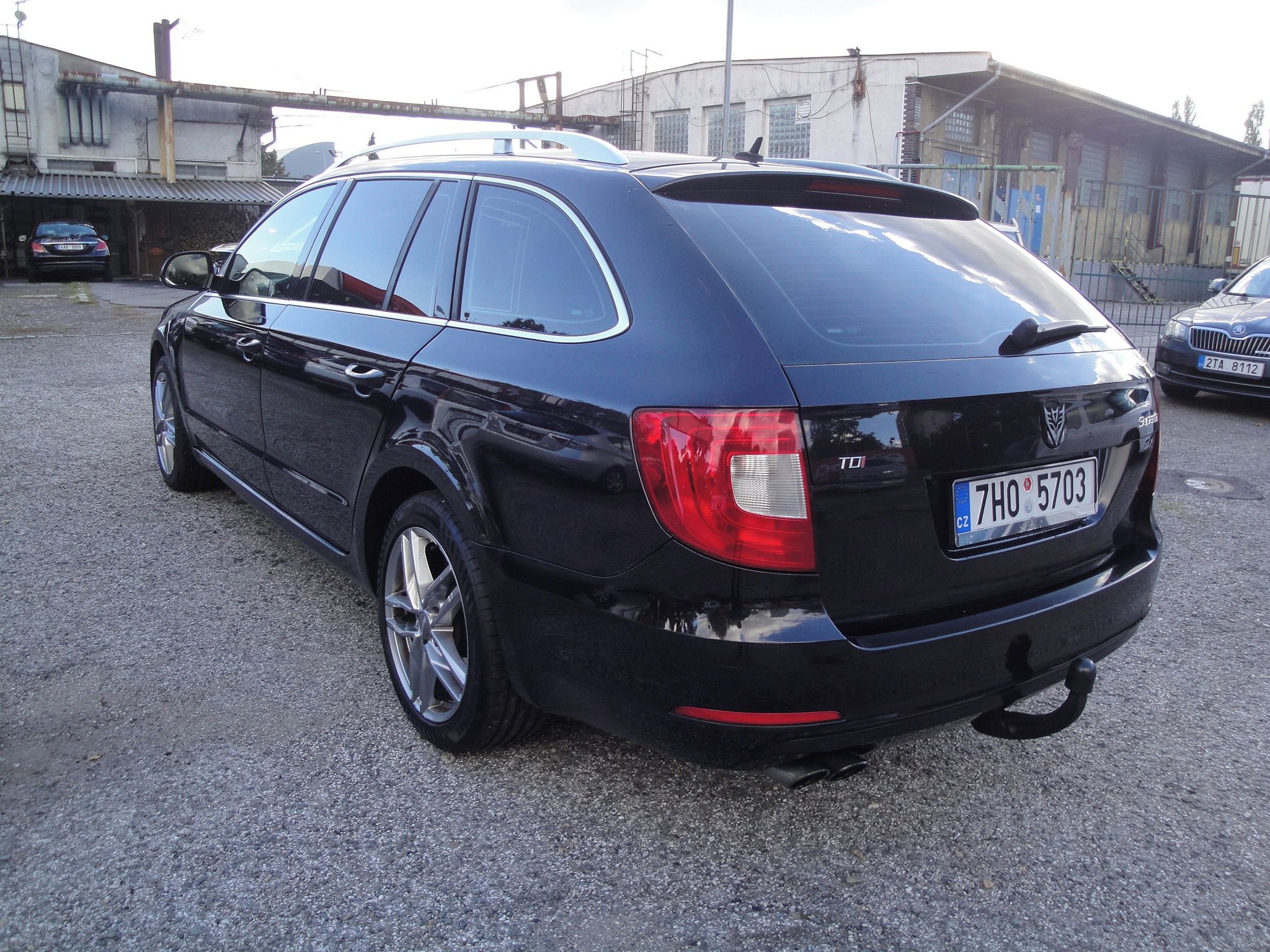 Škoda Superb, 2.0TDI 103kw Vyh.sedačky Tažné - fotka 6