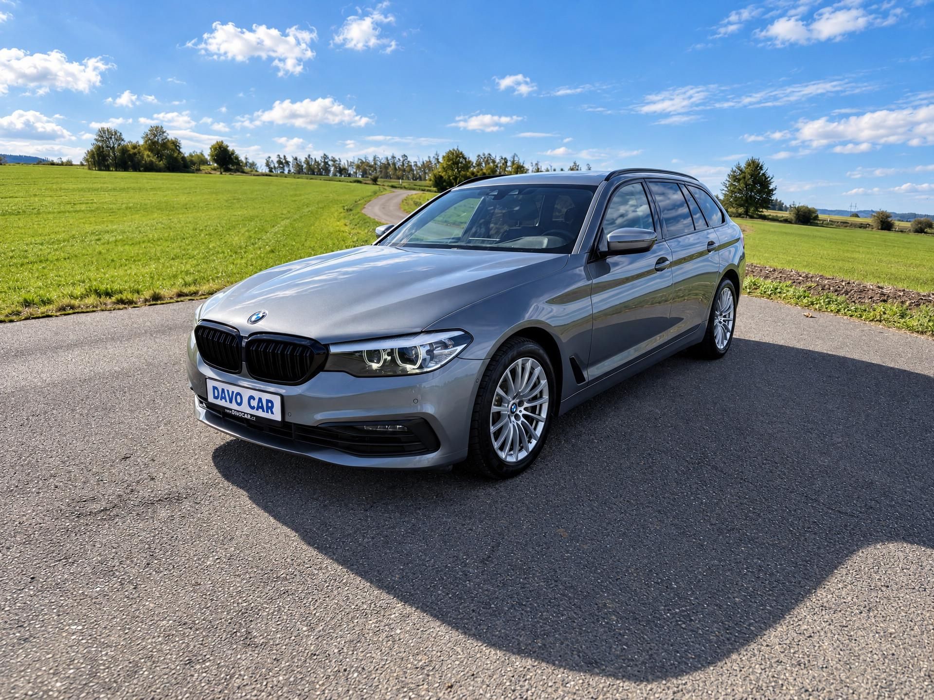 BMW Řada 5, 3,0 3.0 530d Touring Sport DPH - fotka 3