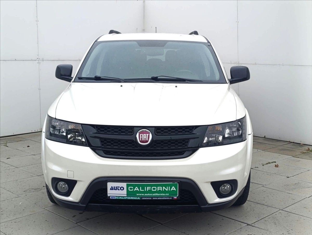 Fiat Freemont, 2,0 MJT 4x4 7Míst AUTOMAT Navi - fotka 3