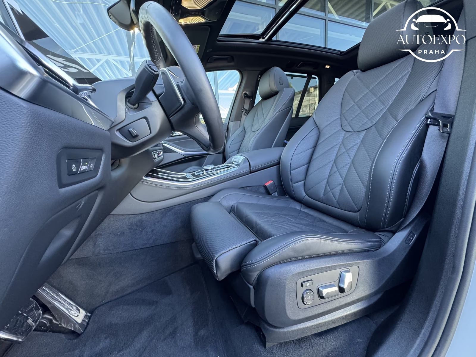 BMW X5, xDrive50e M Sport*PANORAMA* - fotka 6