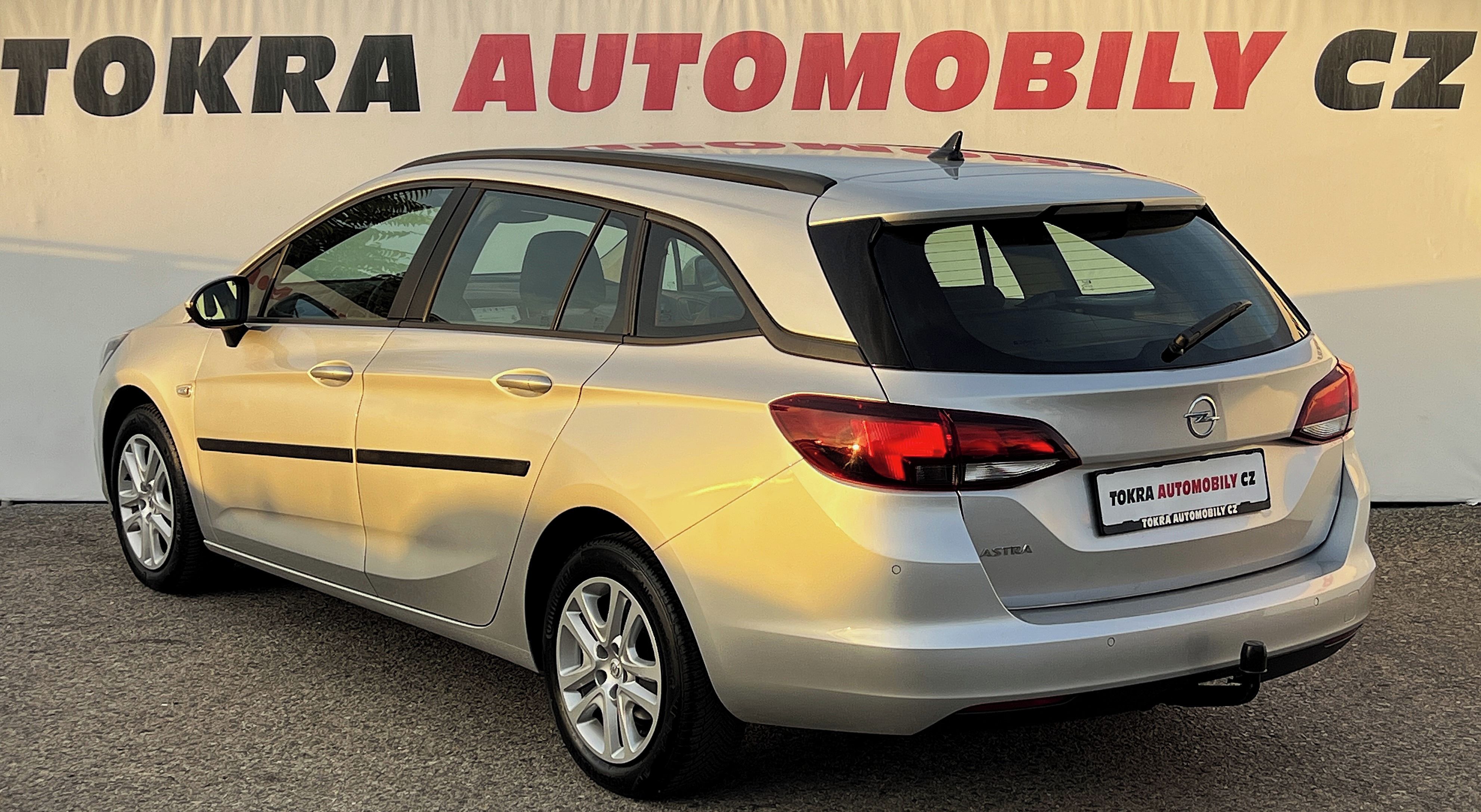 Opel Astra, 1.6CDTI ST Navigace Tažné DPH - fotka 6
