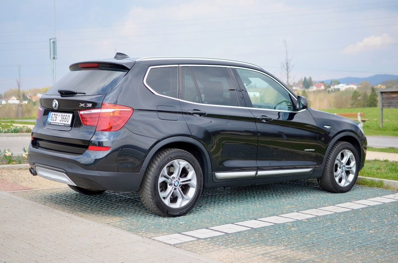 BMW X3, xDrive30d, automat, po servisu - fotka 4