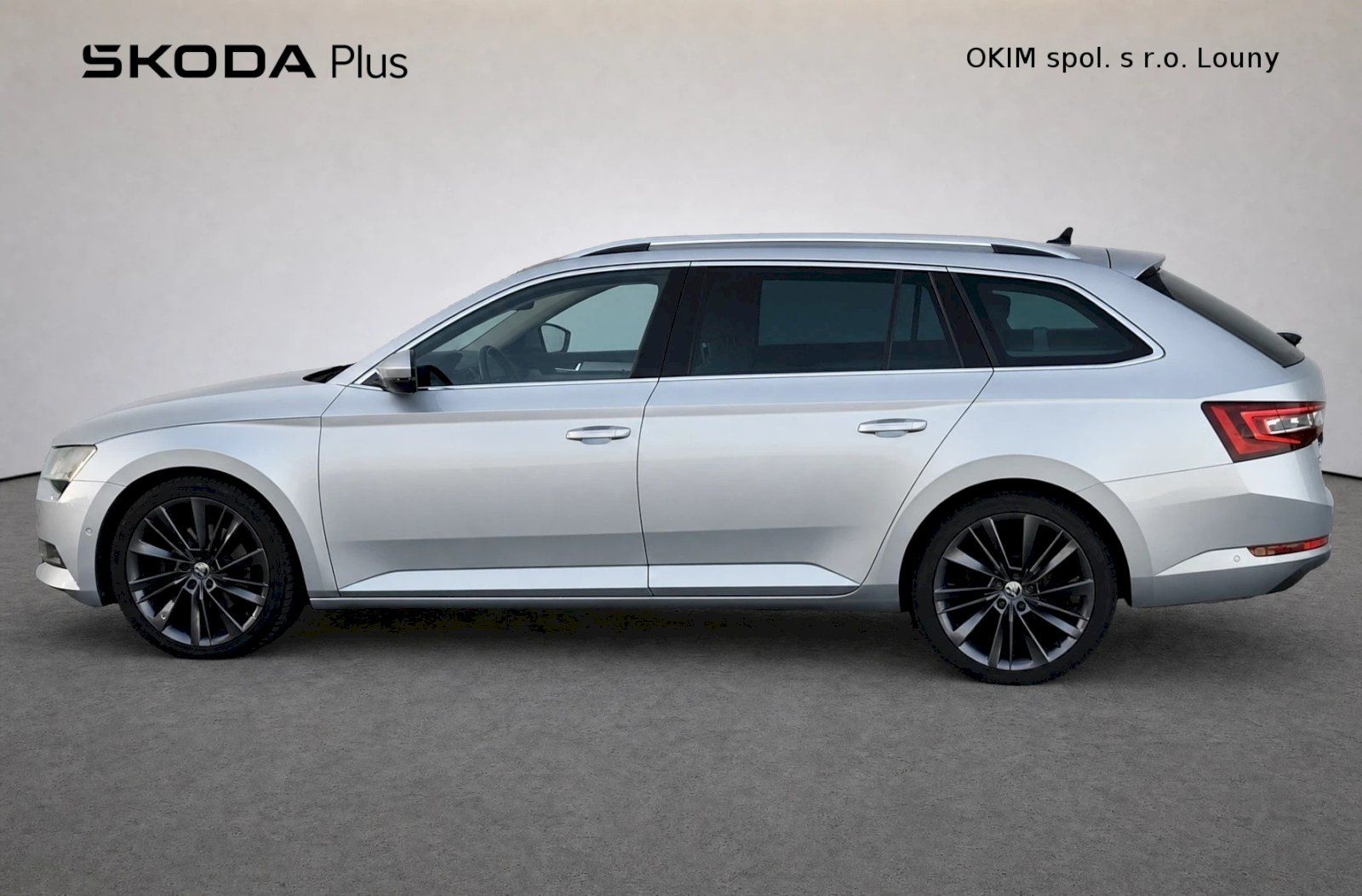 Škoda Superb, Combi Style  Plus 2,0 Tdi 110 - fotka 3