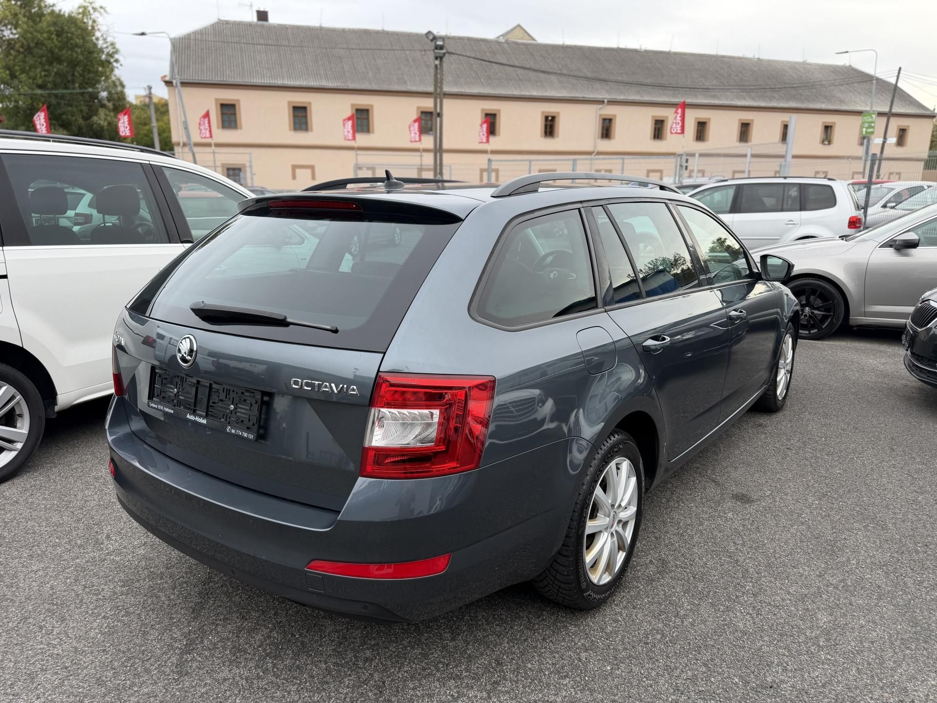 Škoda Octavia, 2.0 TDi, 110kw, manuál - fotka 3