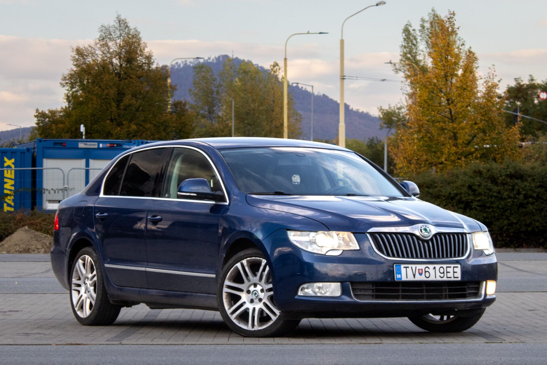 Škoda Superb - fotka 3