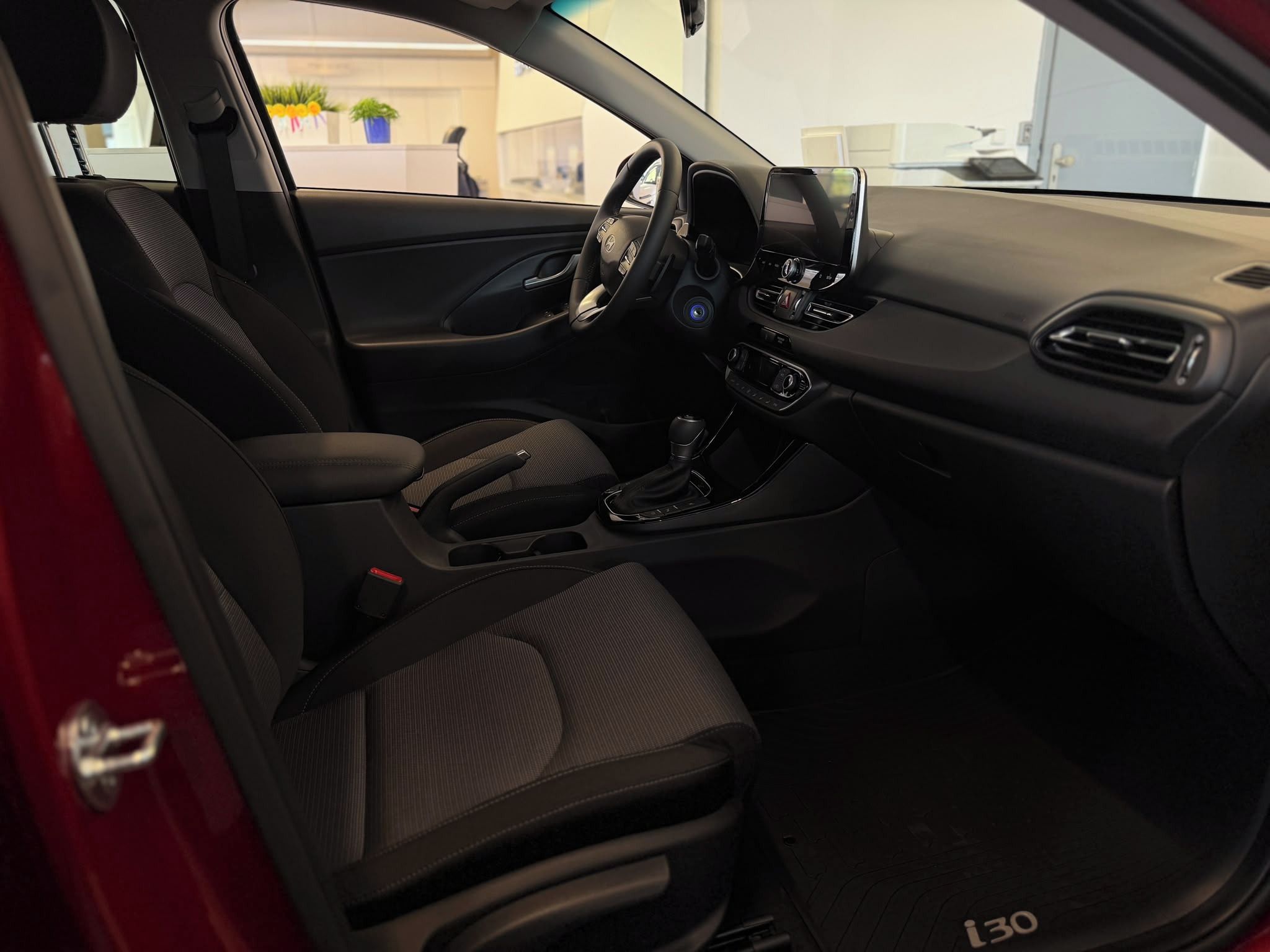 Hyundai i30, WG 1,6 T-GDI DCT GO CZECH - fotka 6