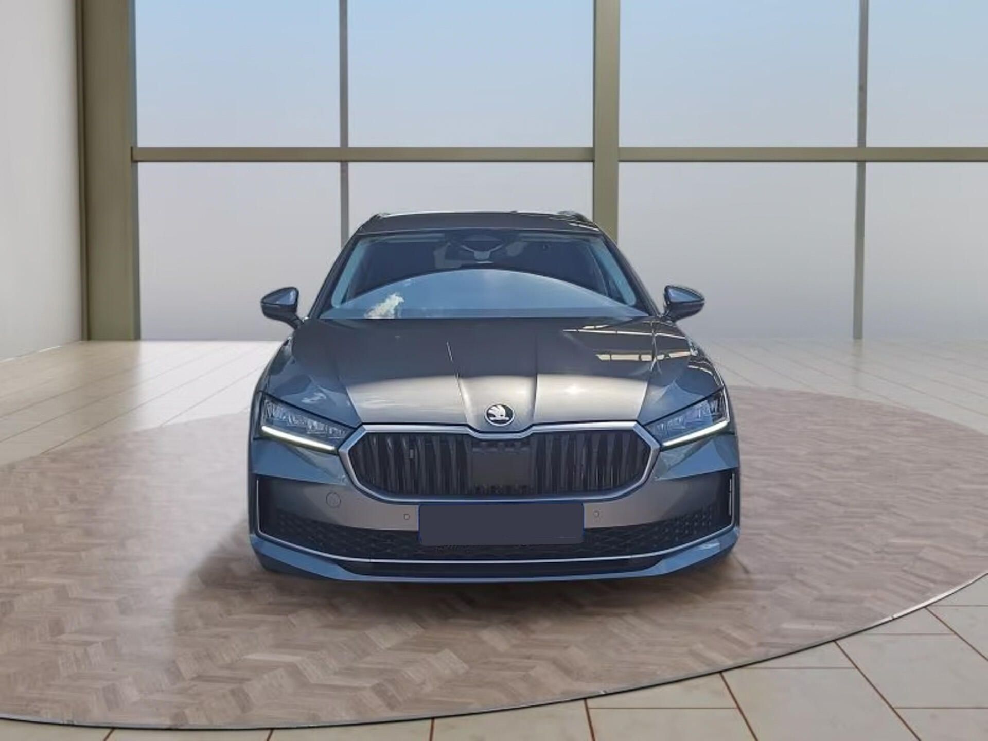 Škoda Superb, TDI DCC Kamera ACC - fotka 2