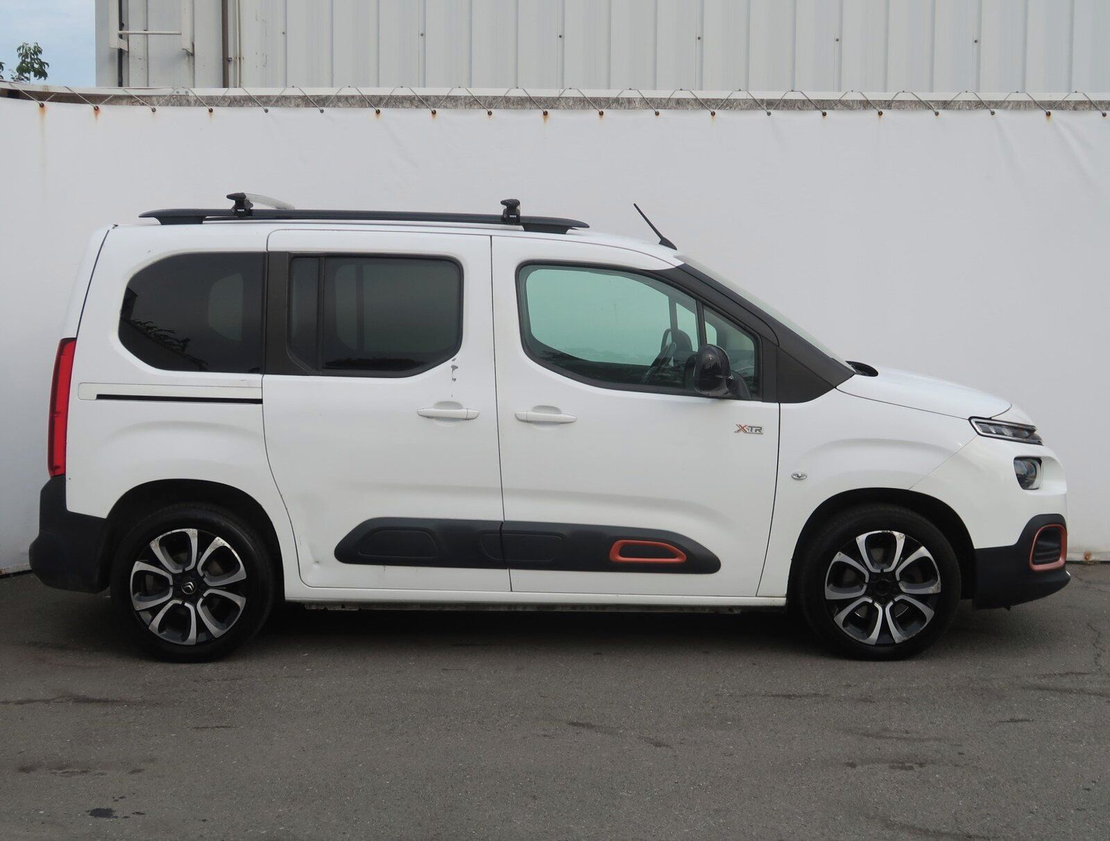 Citroën Berlingo, 1.5 BlueHDi, Feel, 5Míst - fotka 6