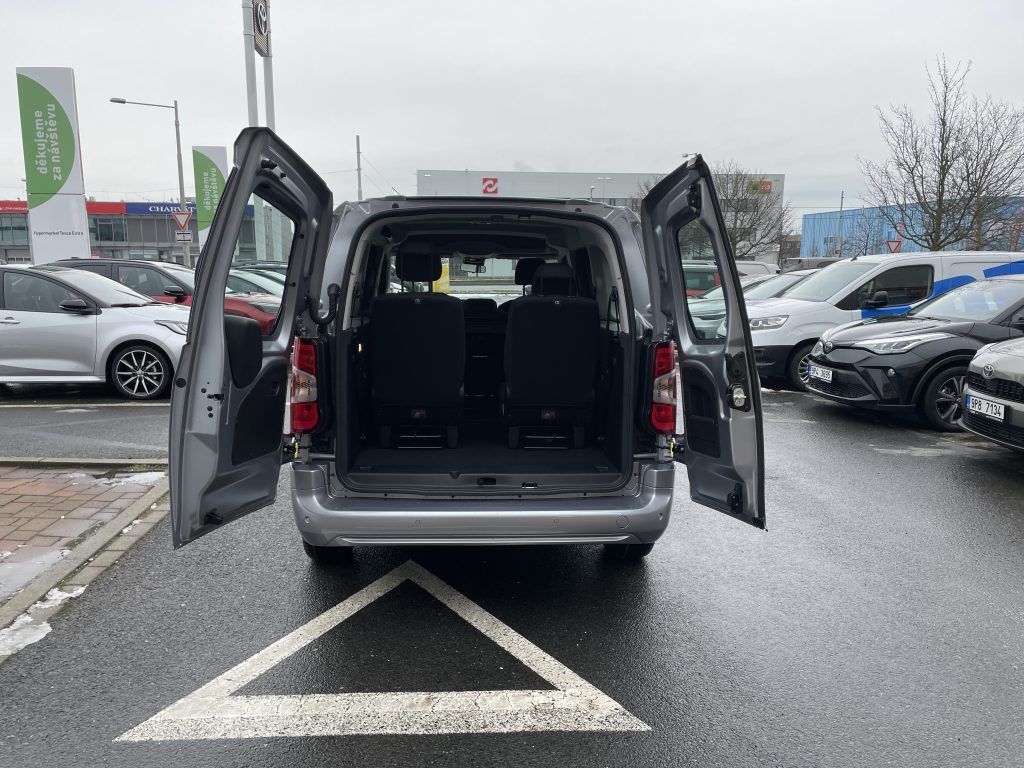 Toyota Proace City Verso, 1.5D MT 130k Business 7S - fotka 5