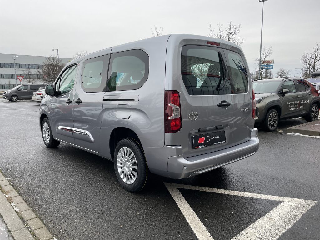 Toyota Proace City Verso, 1.5D MT 130k Business 7S - fotka 6