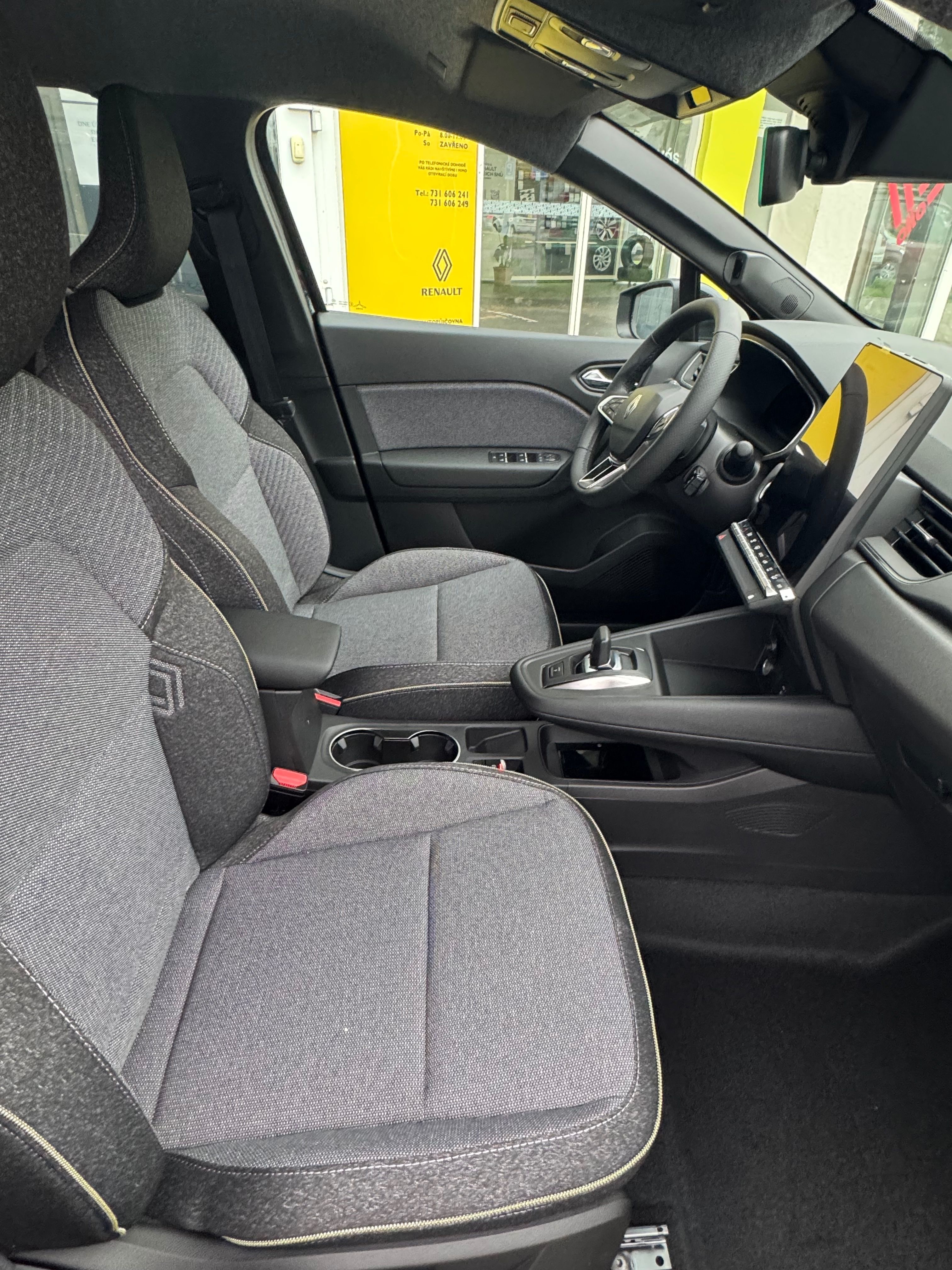 Renault Symbioz, Techno full hybrid E-tech 160 - fotka 6