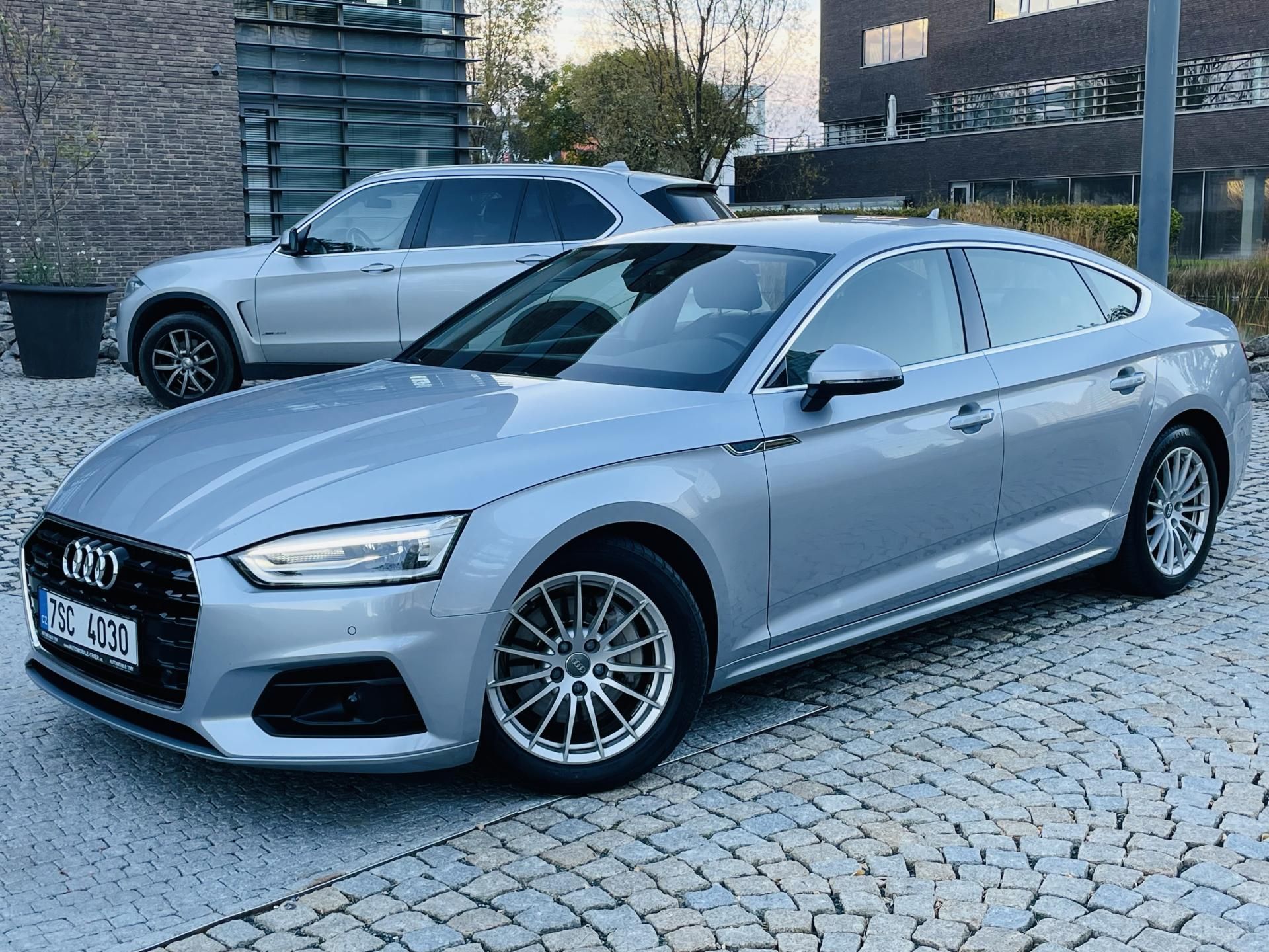 Audi A5, 2.0TDI 140KW 4x4 AUT VÝHŘEV - fotka 3