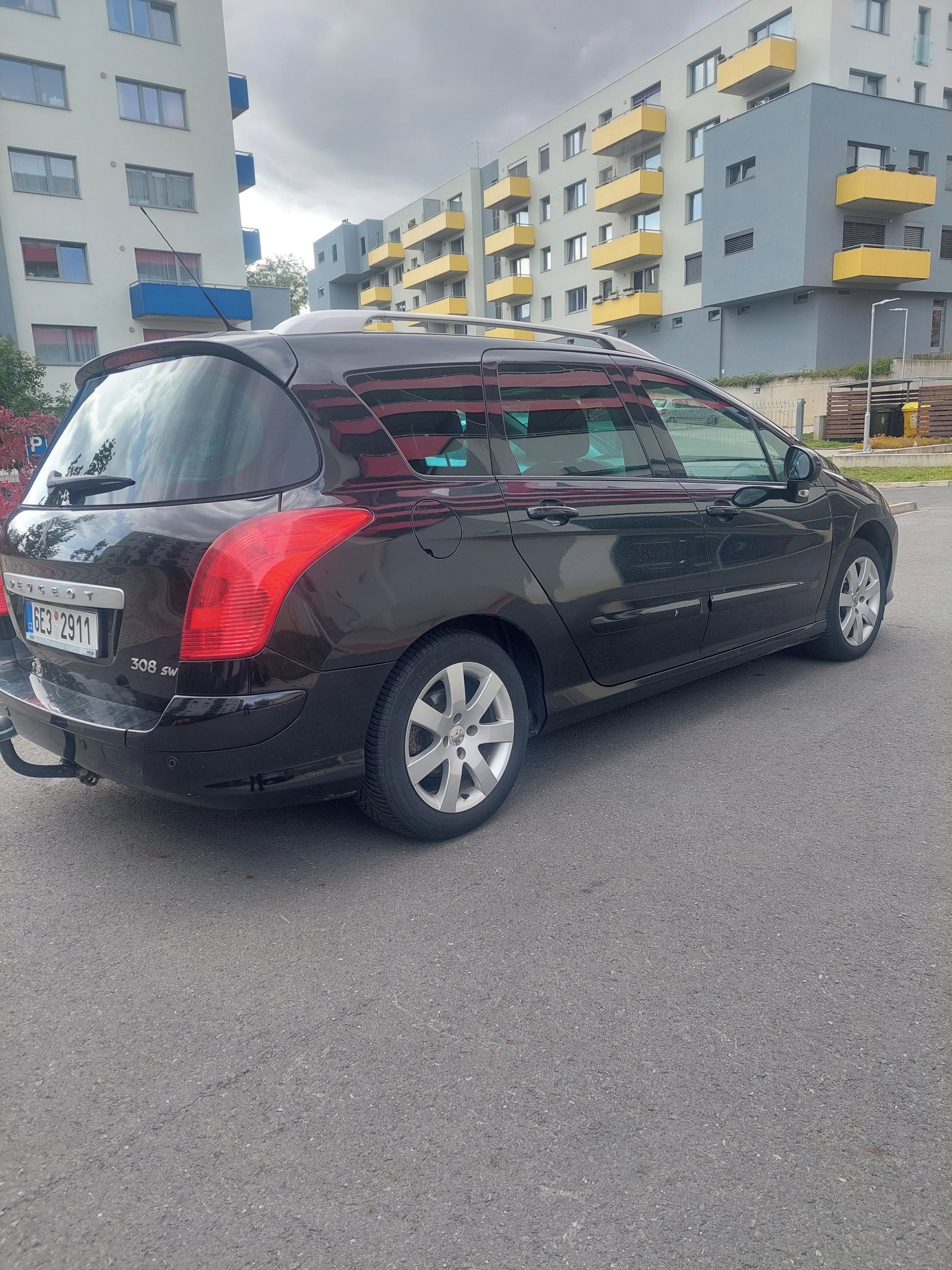 Peugeot 308 - fotka 2