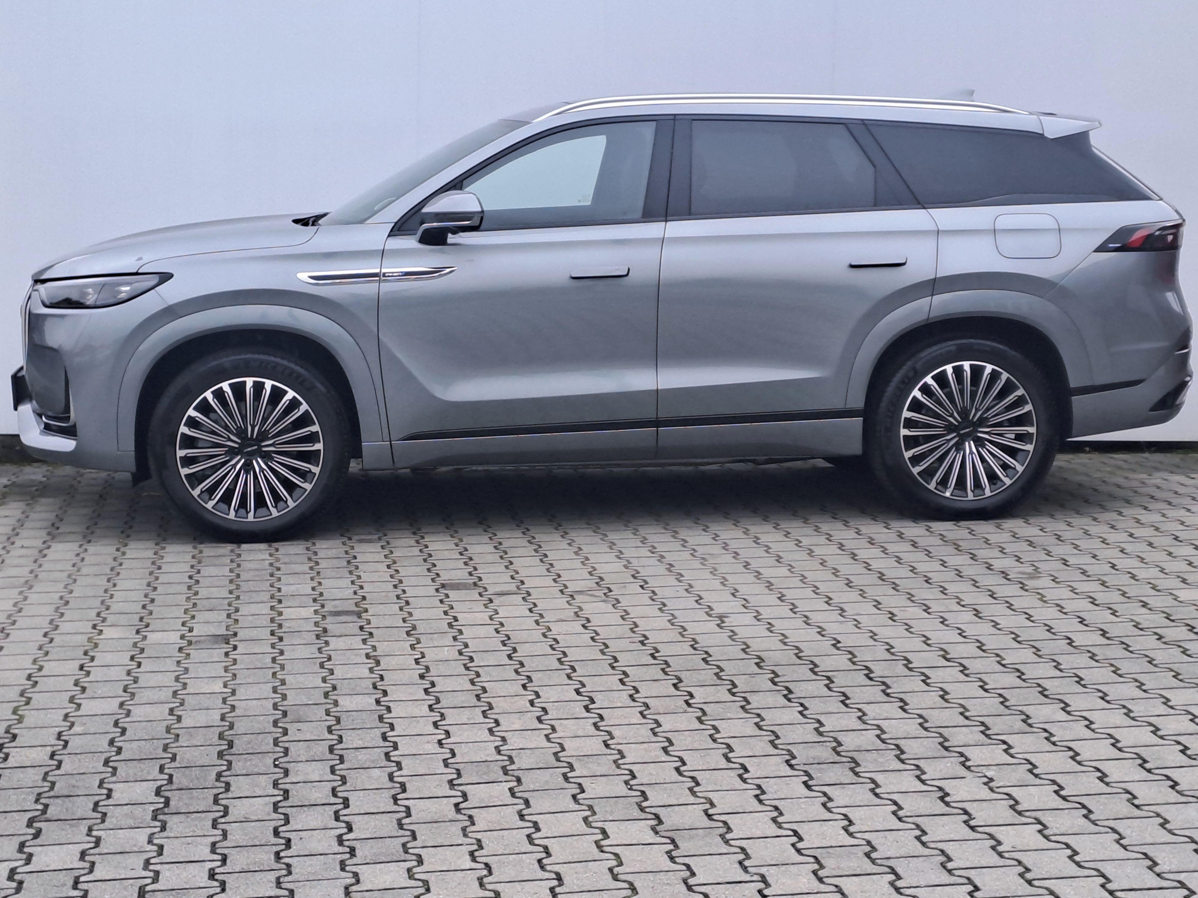 Jaecoo 8, PHEV 1,5 T-GDi Exclusive - fotka 2