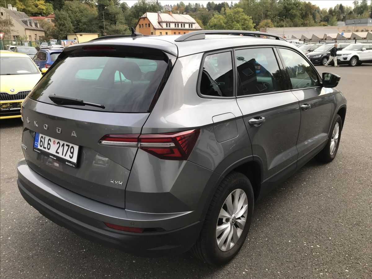 Škoda Karoq, 2,0 TDi 4x4 DSG 110kW - fotka 5