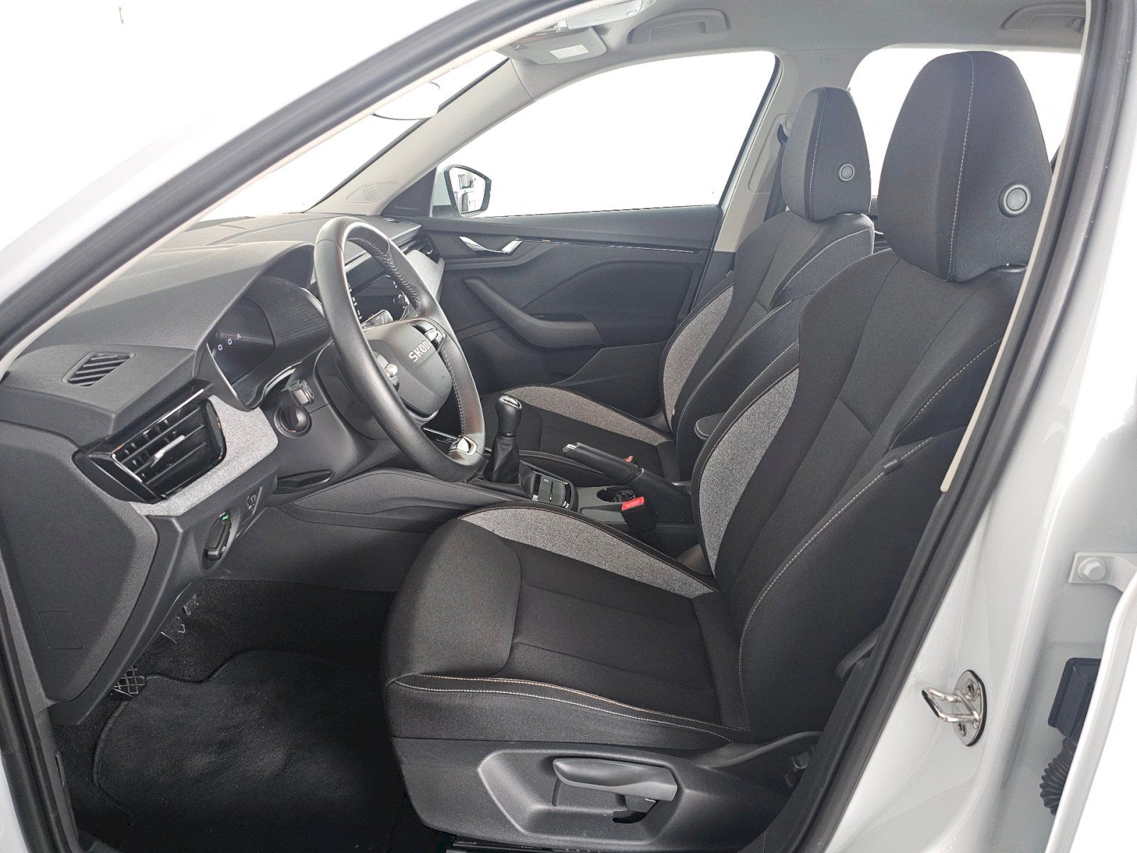 Škoda Kamiq, 1.0TSI 85kW Selection - fotka 6