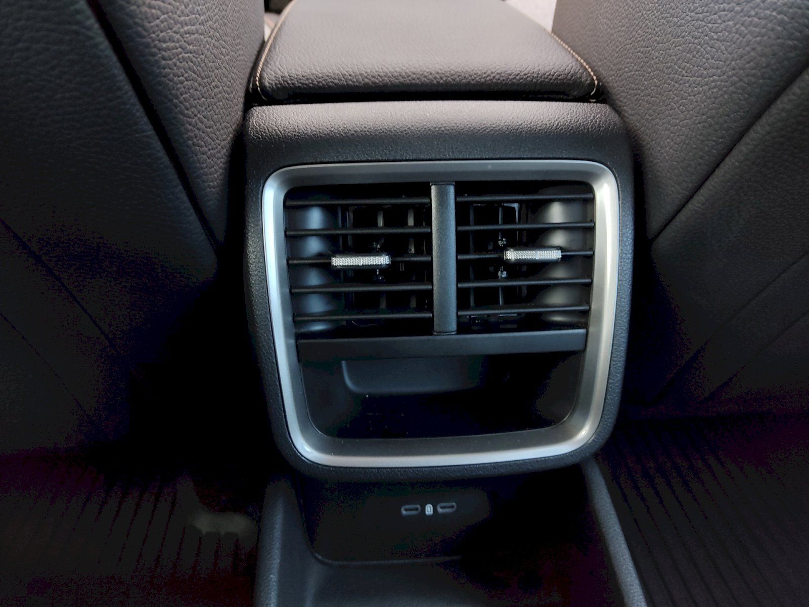 Škoda Octavia, Combi Top Selection Business 1 - fotka 6