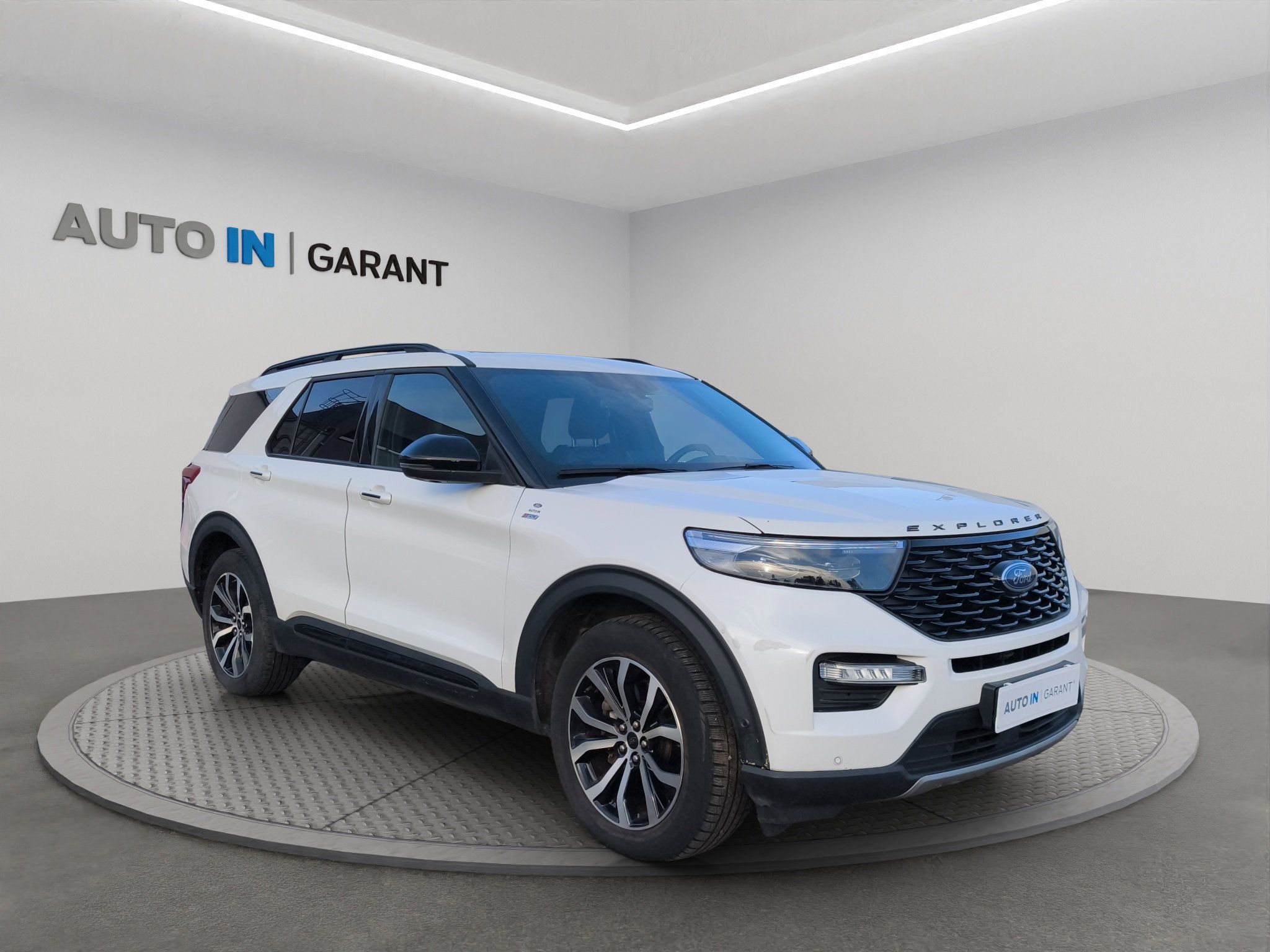 Ford Explorer, ST-Line 3.0 PHEV 336kW, ČR - fotka 3