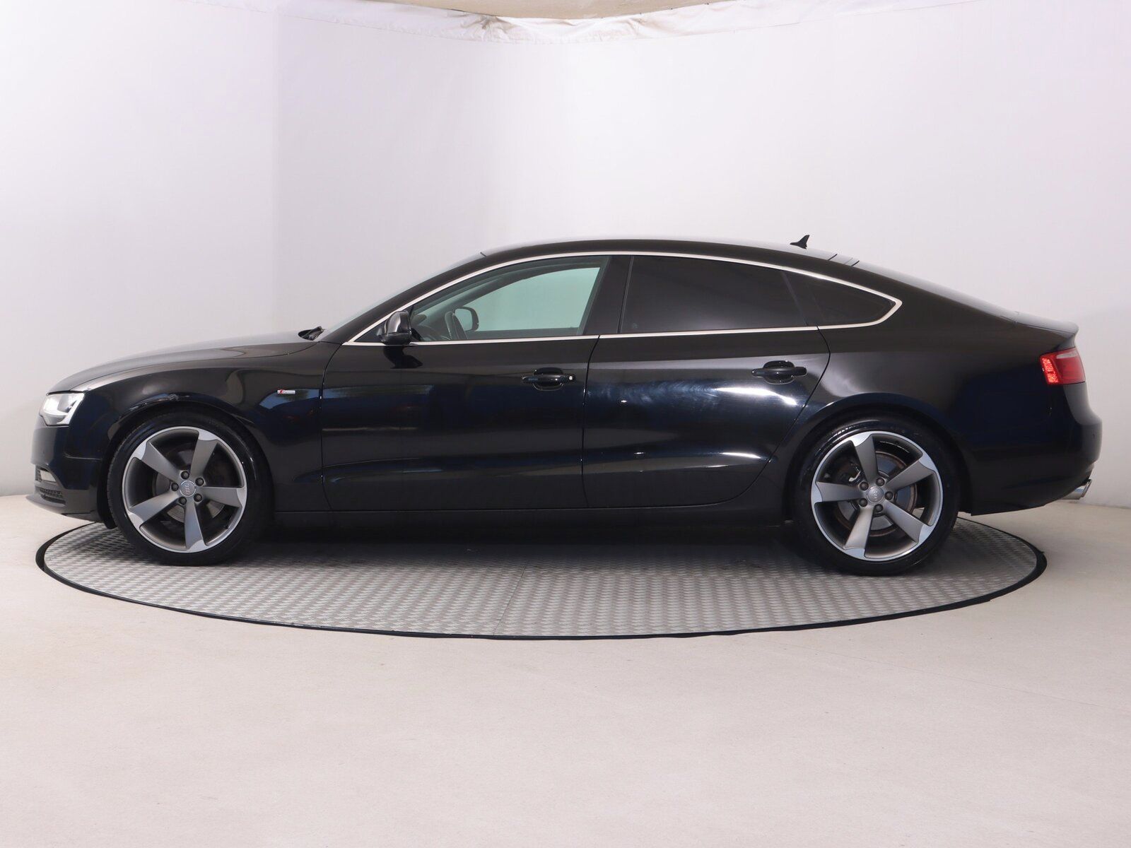 Audi A5, 2.0 TDI, Automat - fotka 3