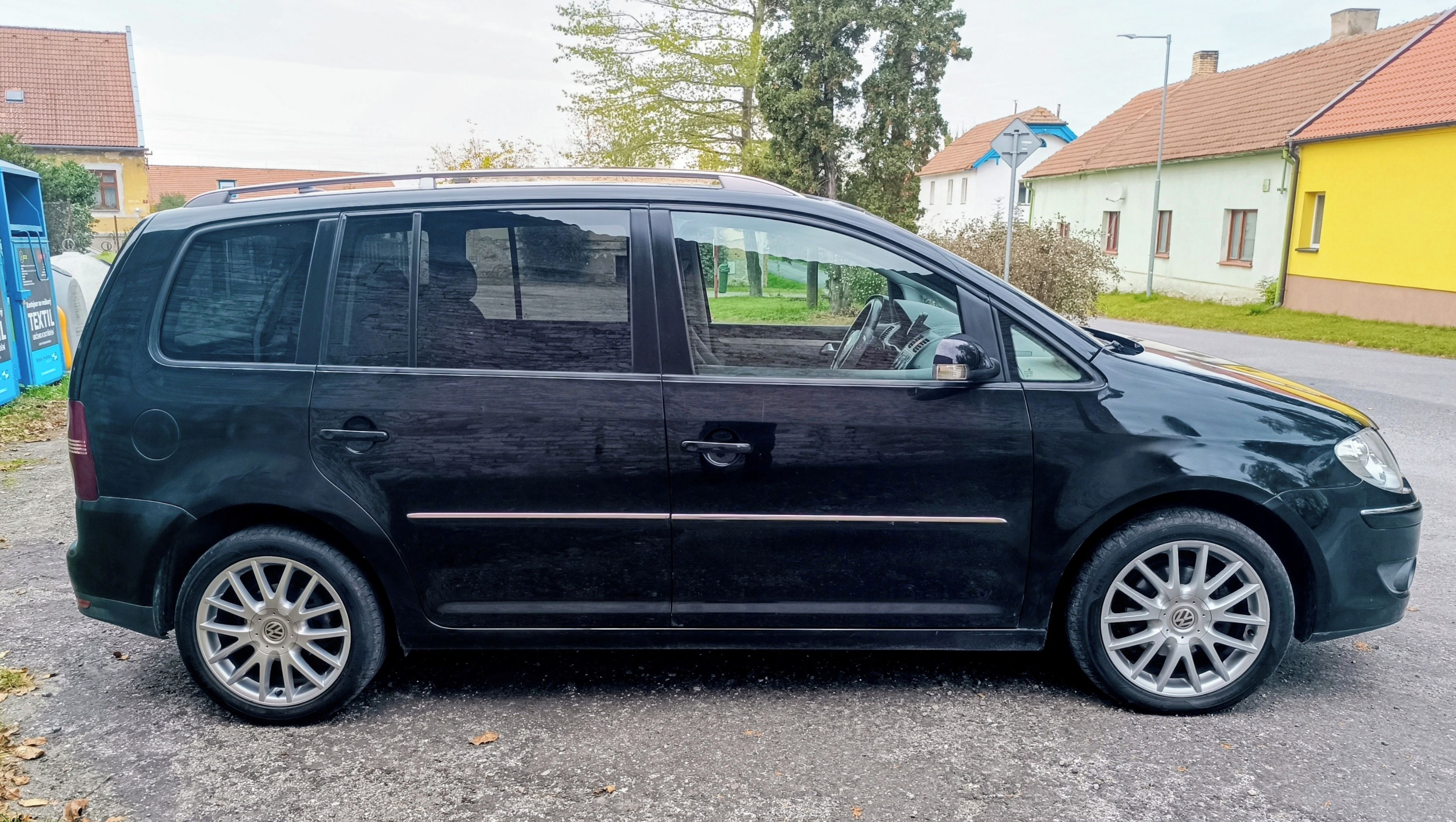Volkswagen Touran, 2,0 TDi Navi, Nová spojka. - fotka 6
