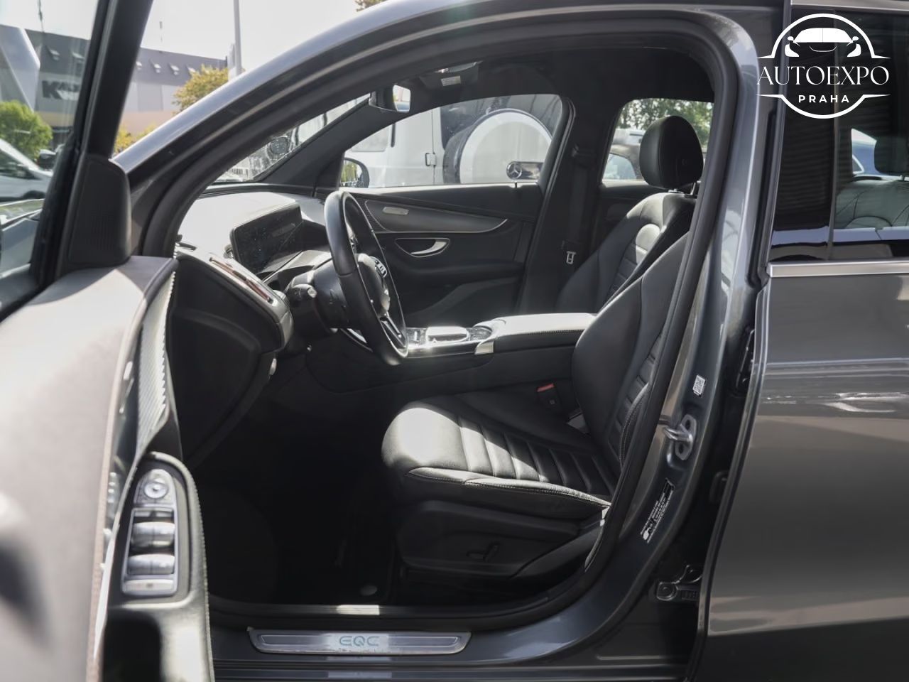 Mercedes-Benz EQC, 400*4MATIC*Distronic - fotka 5