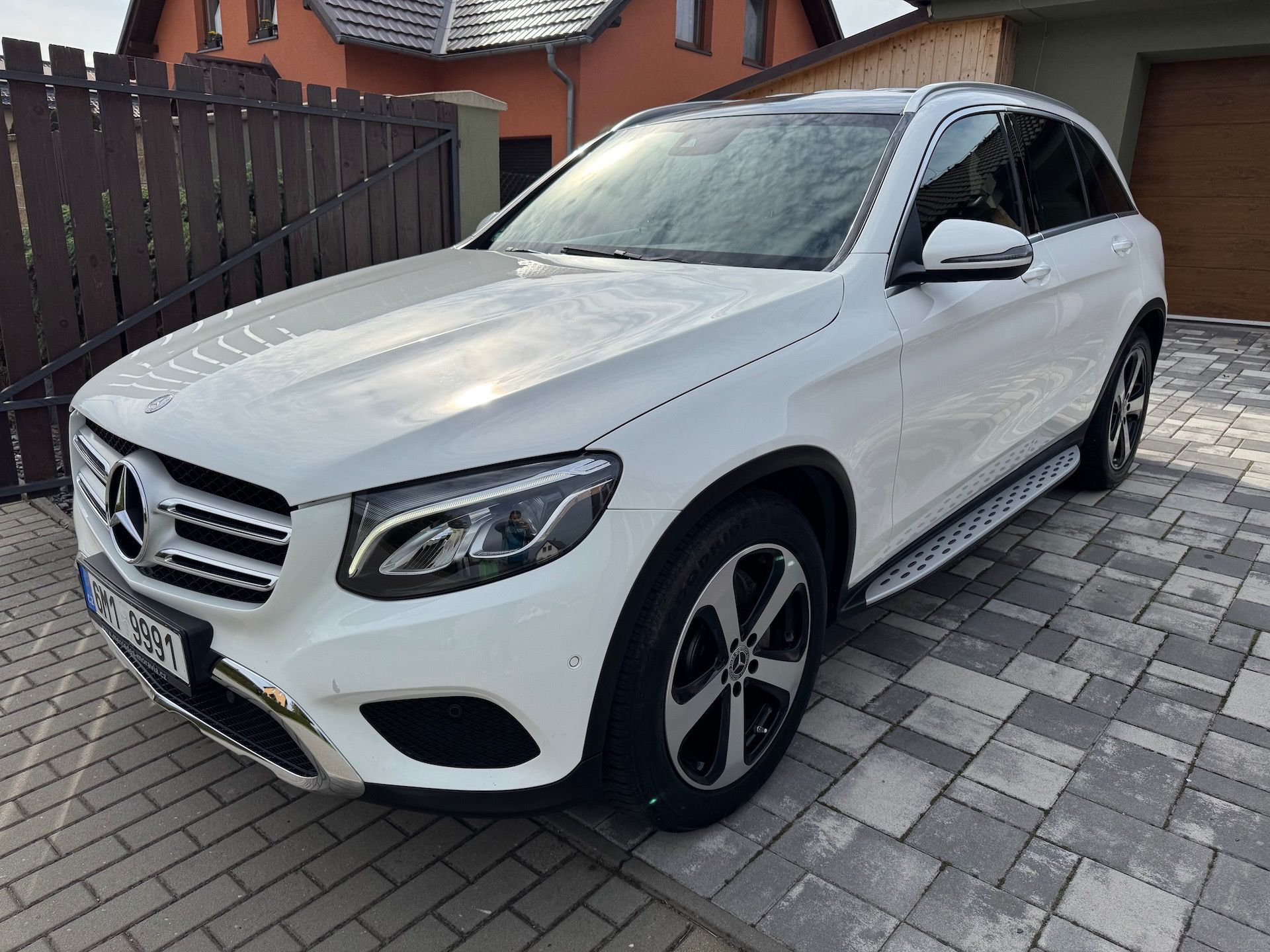 Mercedes-Benz GLC, 220d 4MATIC ČR - fotka 6