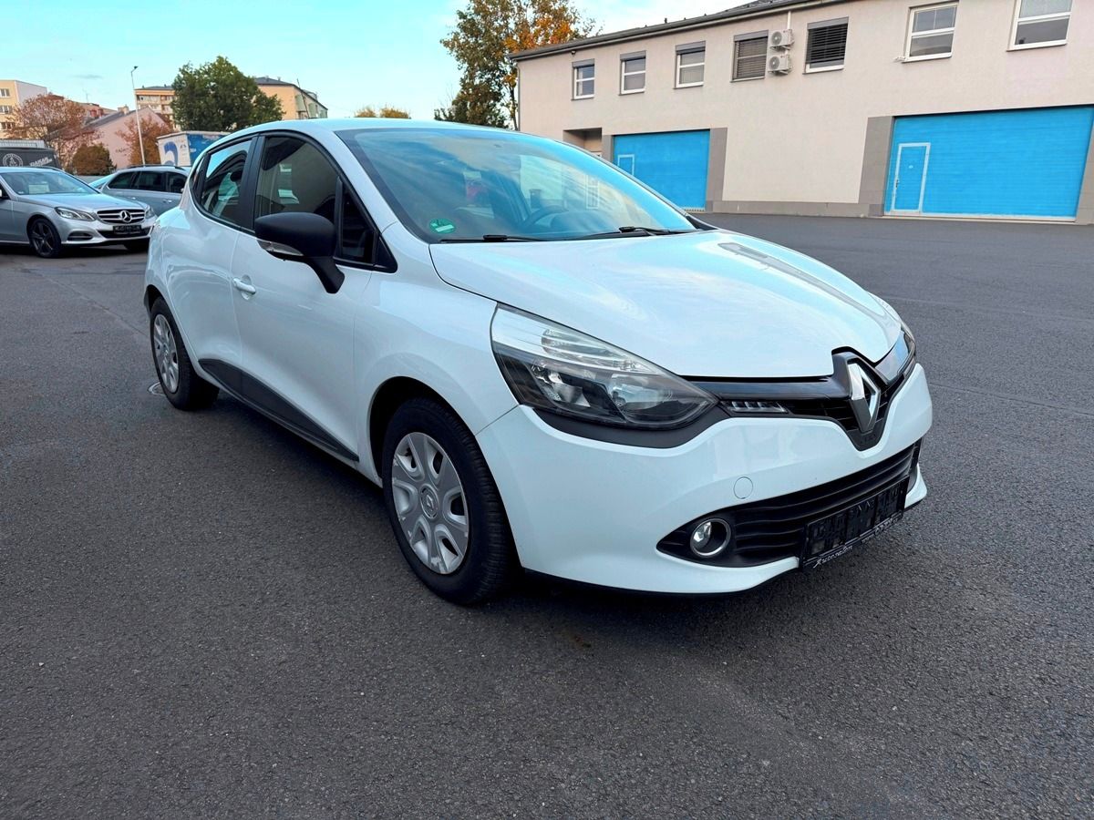 Renault Clio, 1.2i 54kW klima*servo*serviska - fotka 3