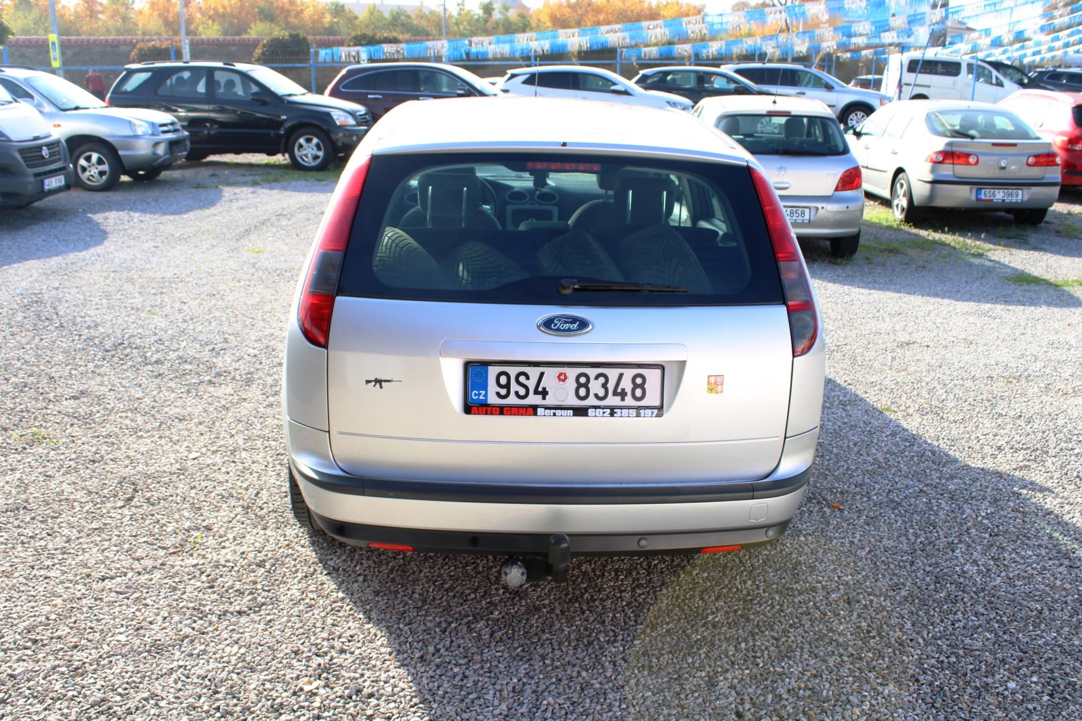 Ford Focus, 1,6i KLIMA EL.OKNA TEMPOMAT - fotka 6