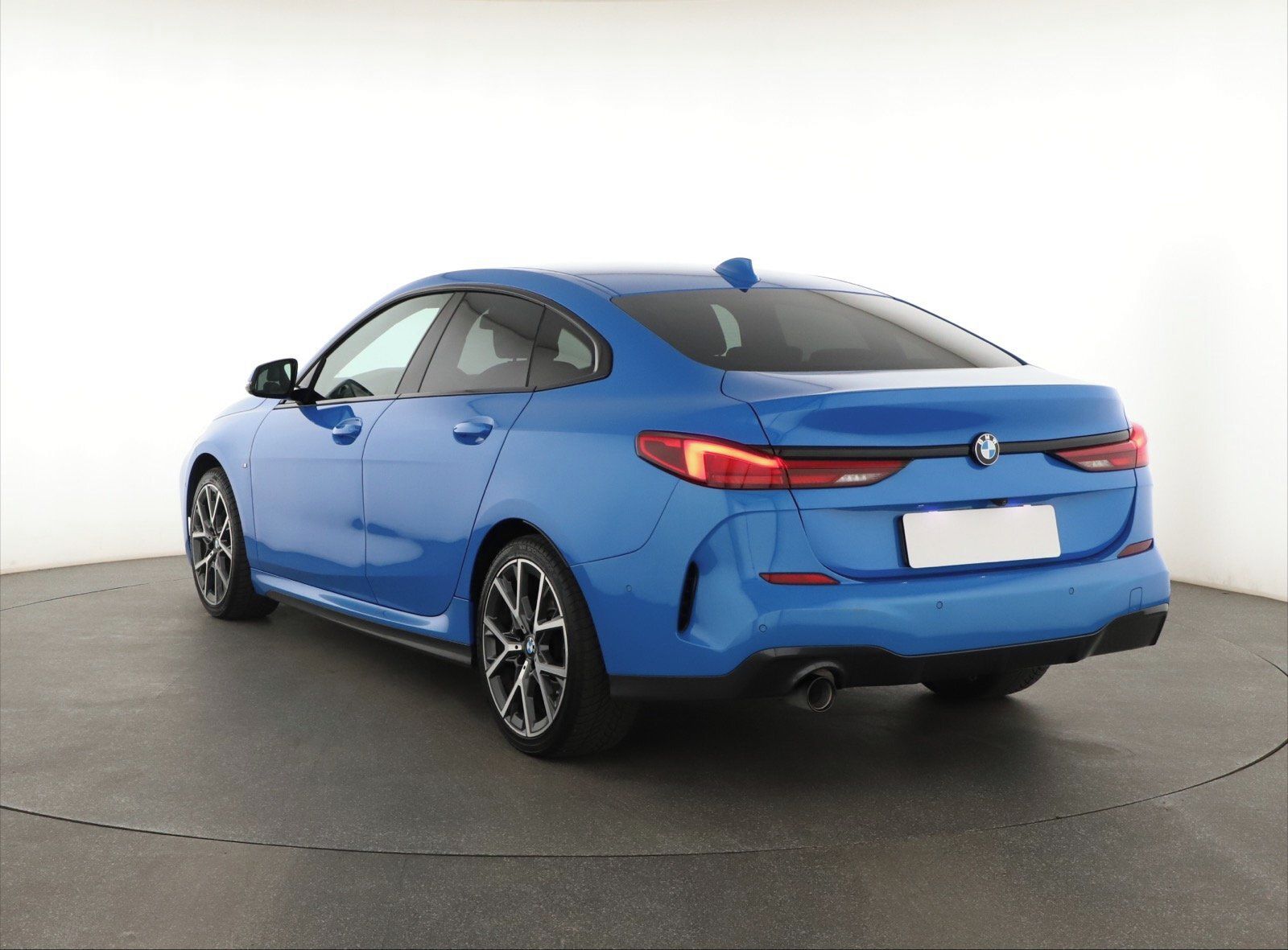 BMW Řada 2, 216d Gran Coupé, Automat, ČR - fotka 4