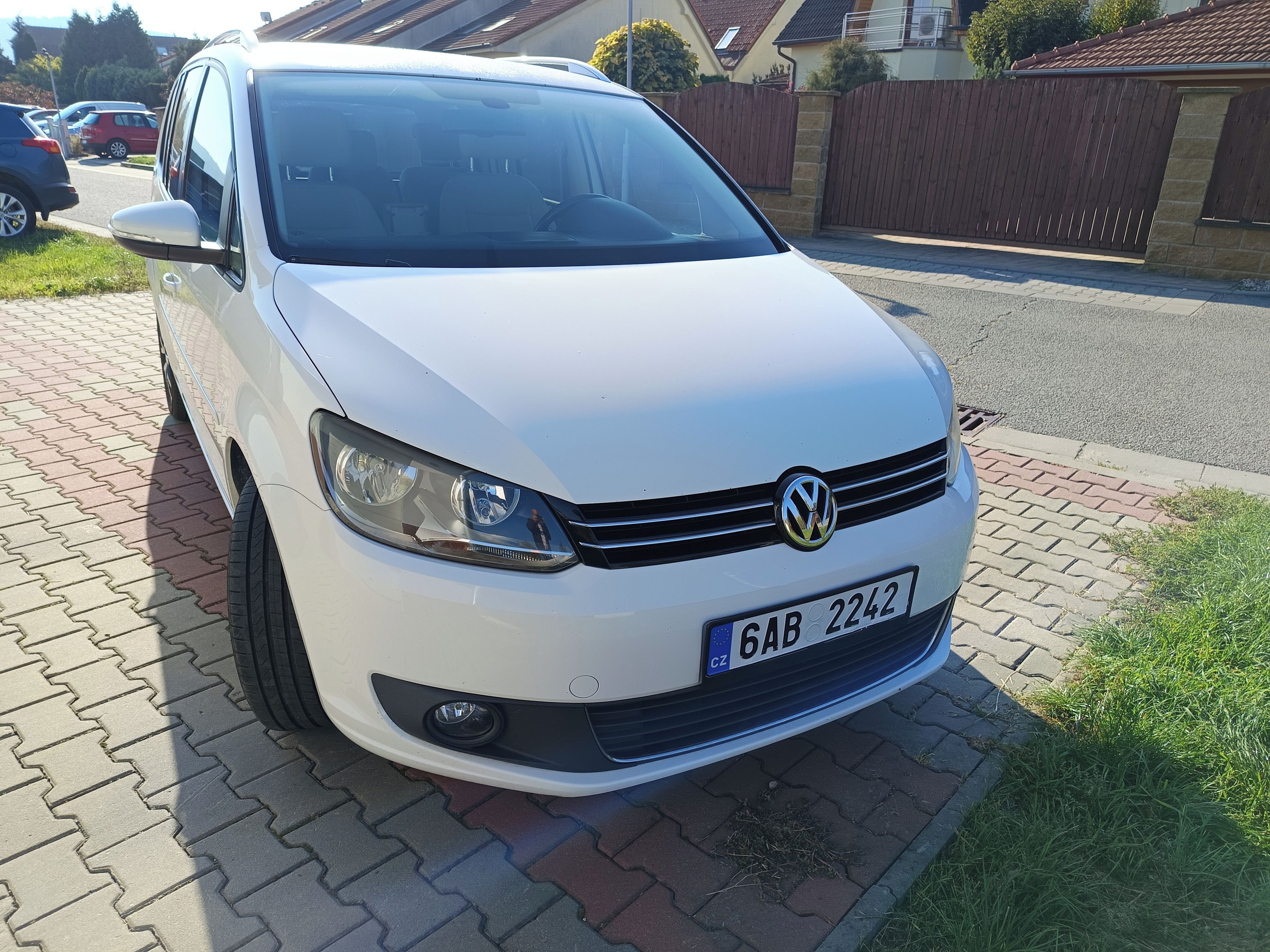 Volkswagen Touran, WV Touran1,6 TDi - fotka 4