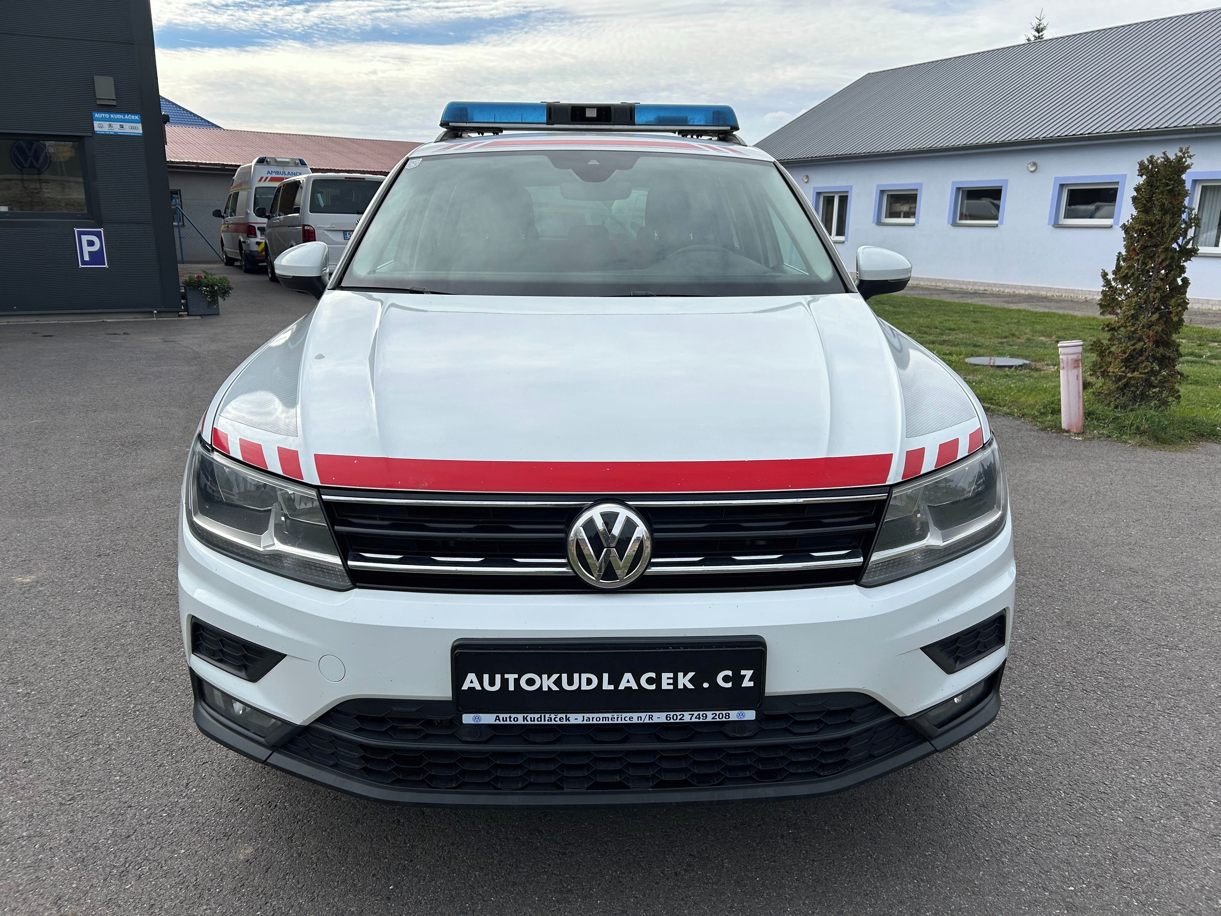 Volkswagen Tiguan, 2.0 TDI - DSG 4x4 Sanitní vůz - fotka 2