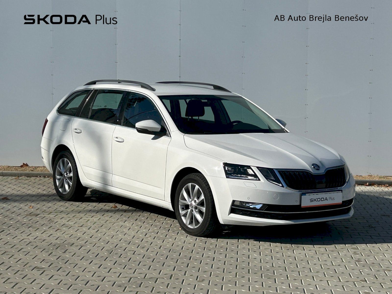 Škoda Octavia, OCTAVIA 1,6TDI 85kW 35000KM!!! - fotka 6