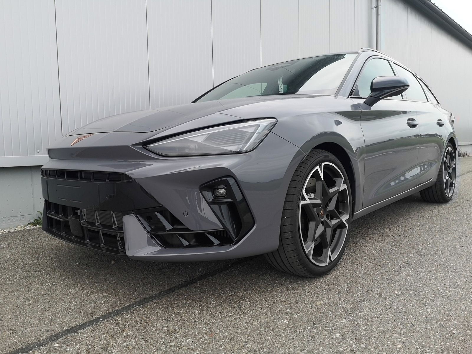 Cupra Leon, 2.0 TSI VZ 245kW DSG 4x4 Tažné