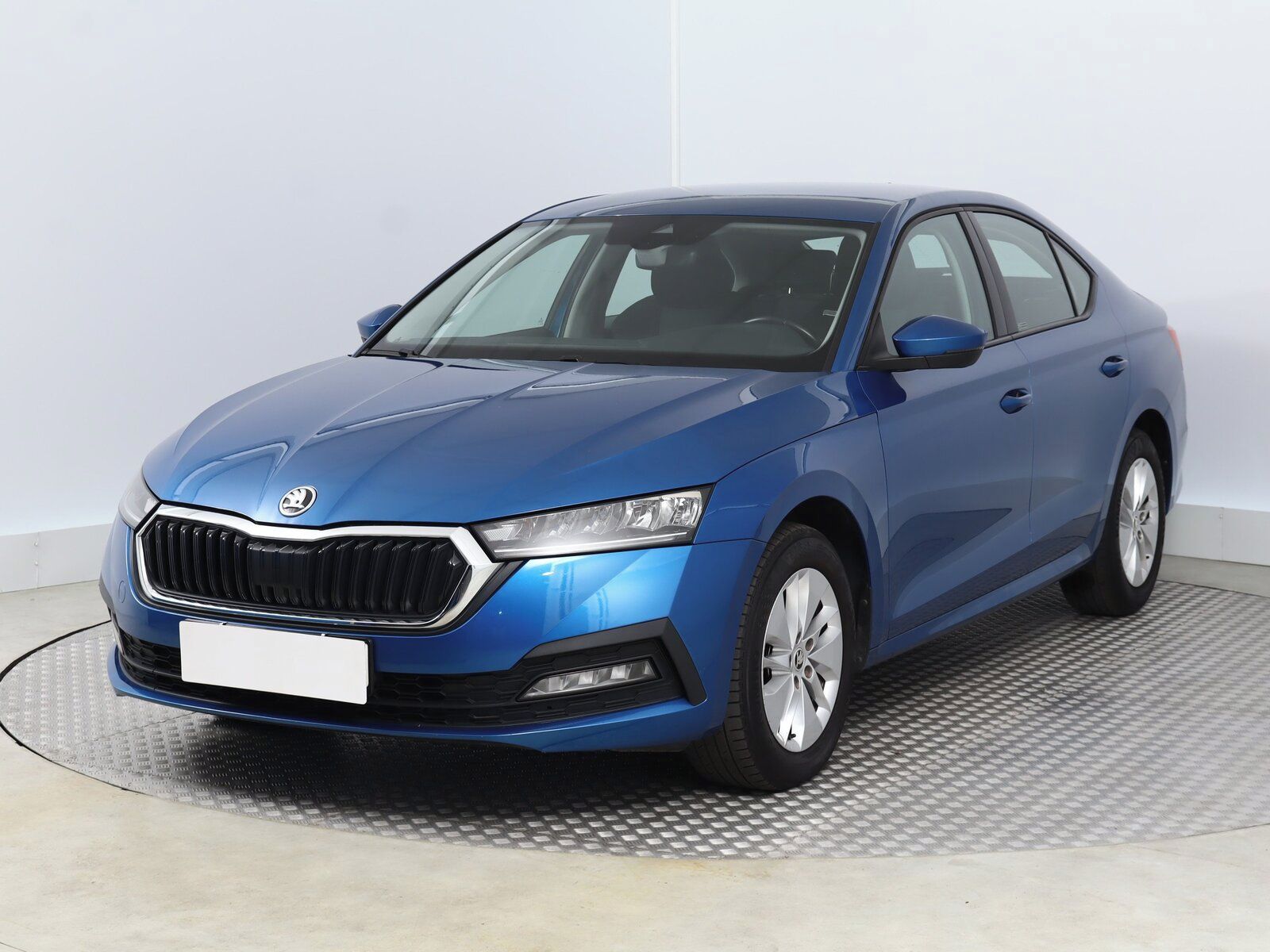 Škoda Octavia, 2.0 TDI, Ambition Plus, ČR - fotka 2
