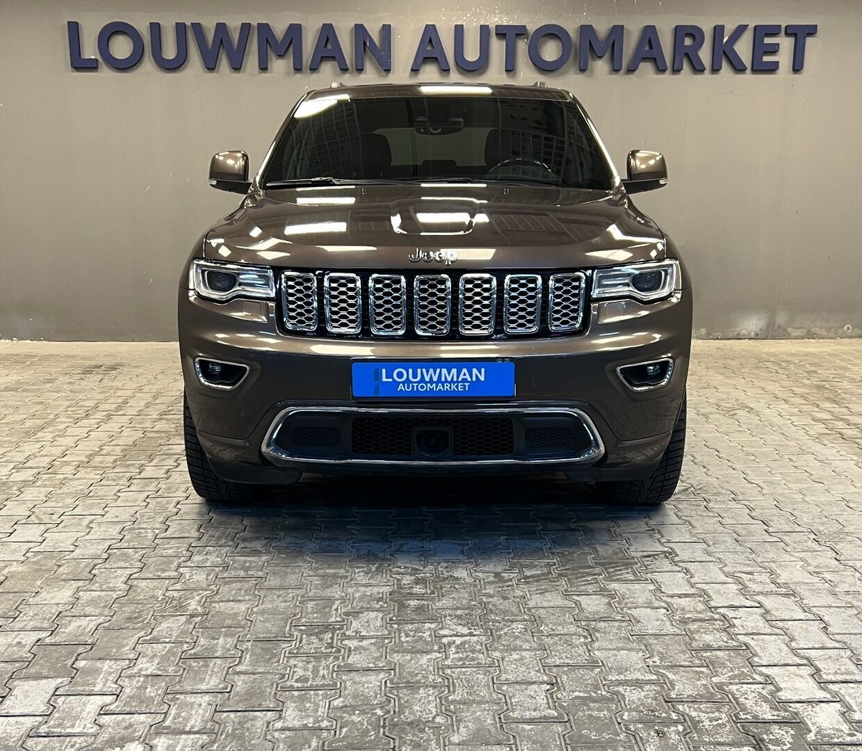 Jeep Grand Cherokee, 3,0L V6 Diesel 250k Overland - fotka 4