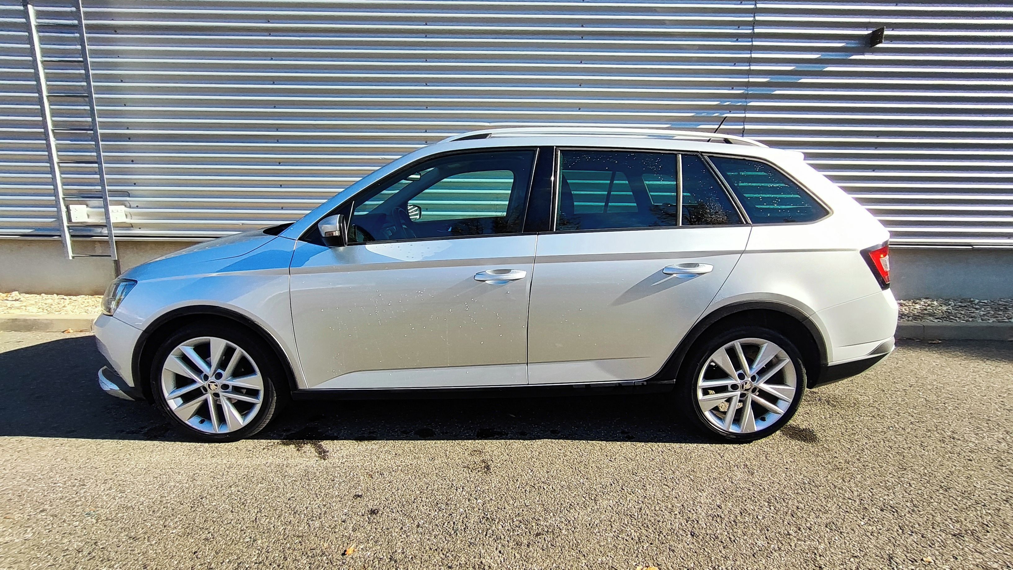 Škoda Fabia, Scout 1.2 TSI 66kW - fotka 2