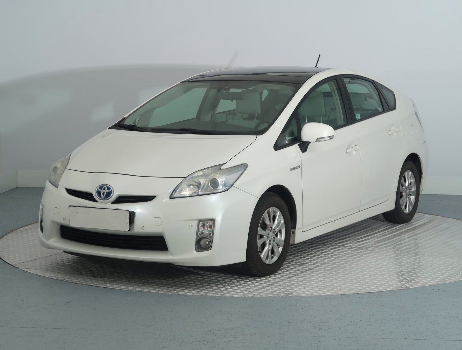 Toyota Prius, 1.8 VVT-i HSD, Automat - fotka 2