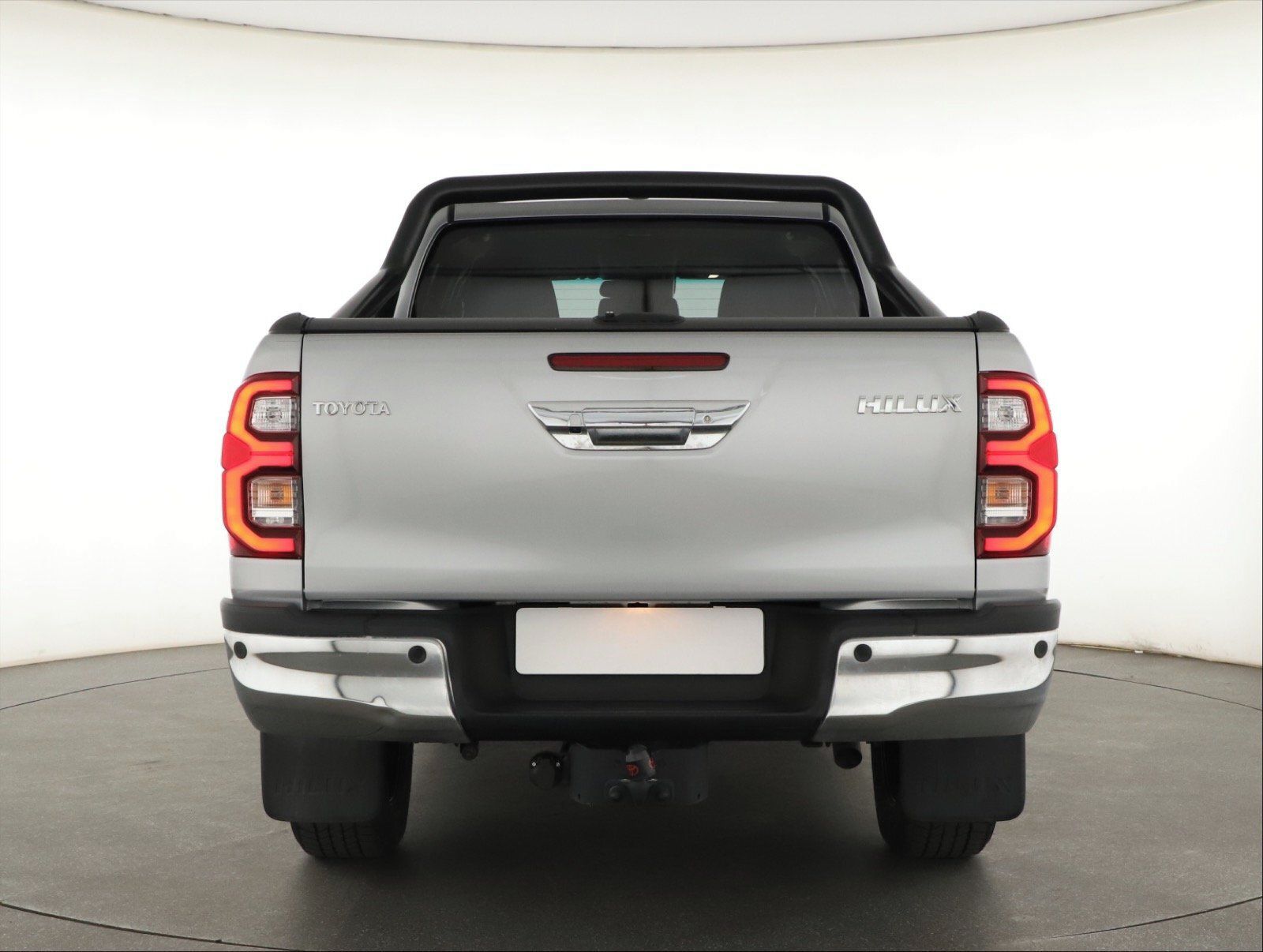 Toyota Hilux, 2.8 D-4D MHEV, Executive - fotka 4