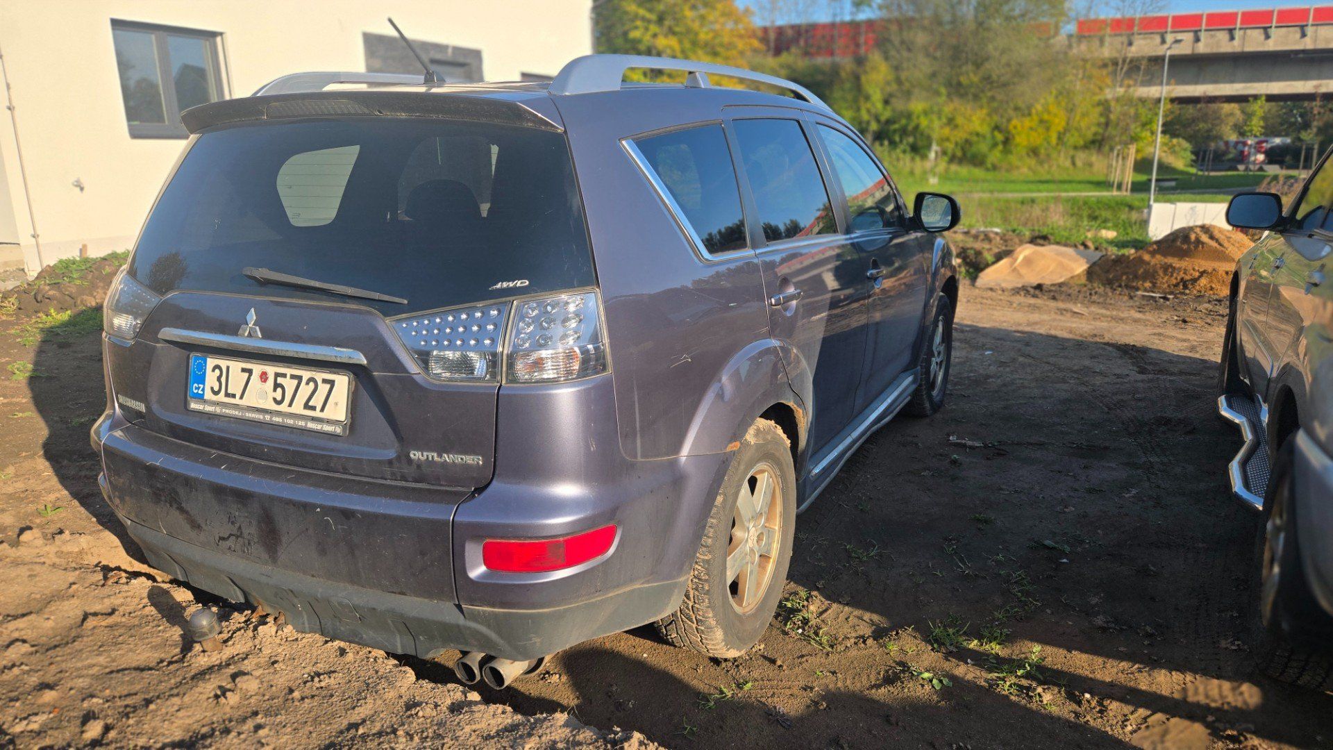 Mitsubishi Outlander, 1 majitel, koup. nové v ČR - fotka 4