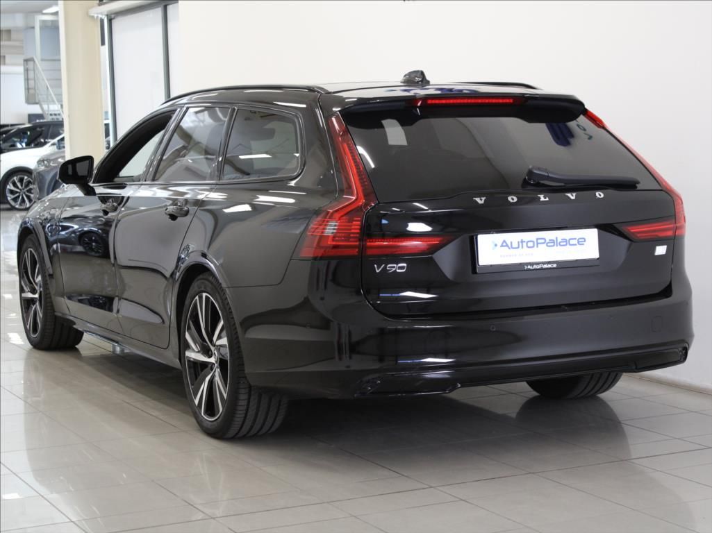 Volvo V90, 2,0 T8 AWD PLUS Dark 59tkm. - fotka 3