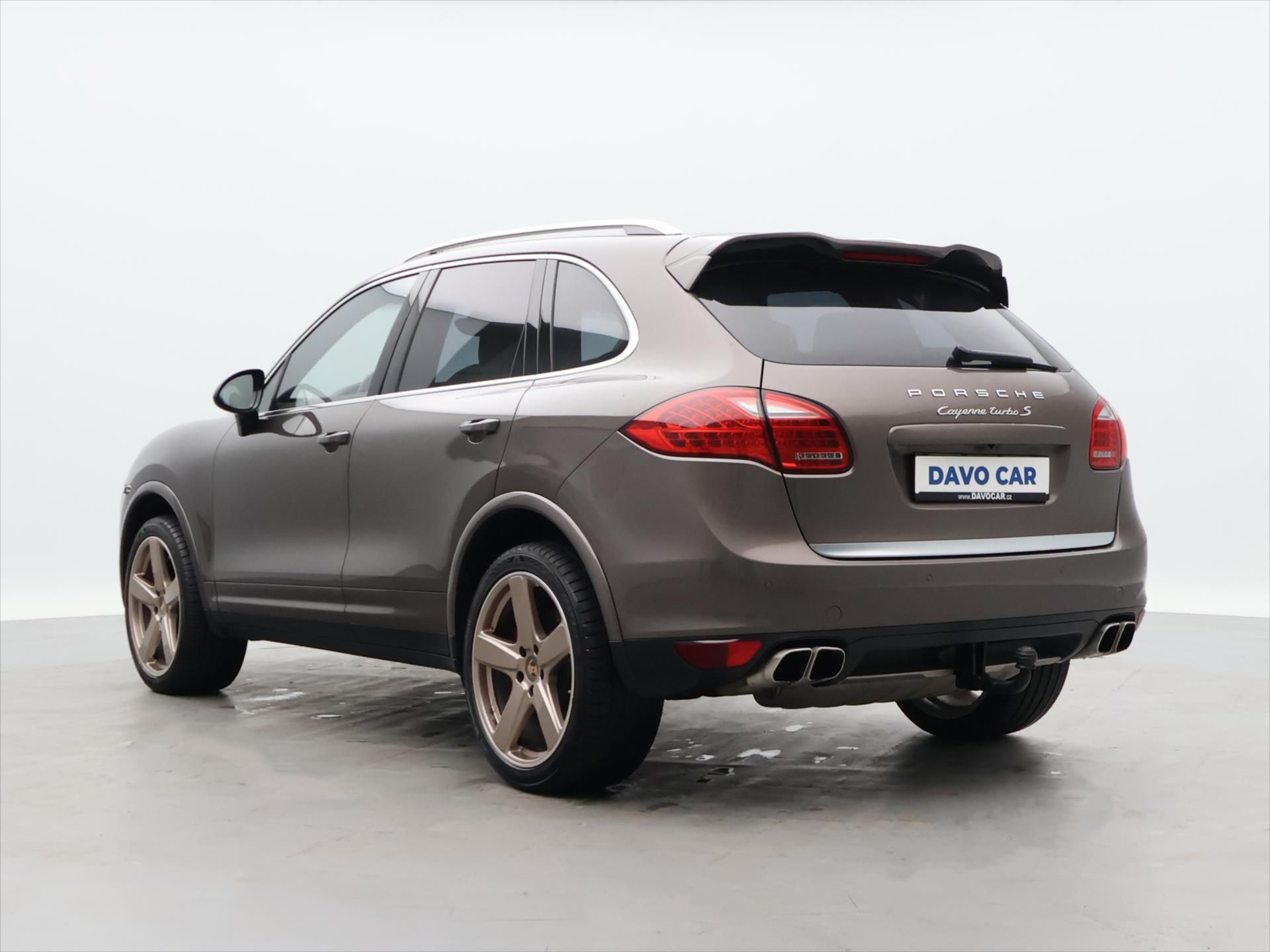Porsche Cayenne, 4.8 Turbo S 405kW DPH CZ - fotka 5